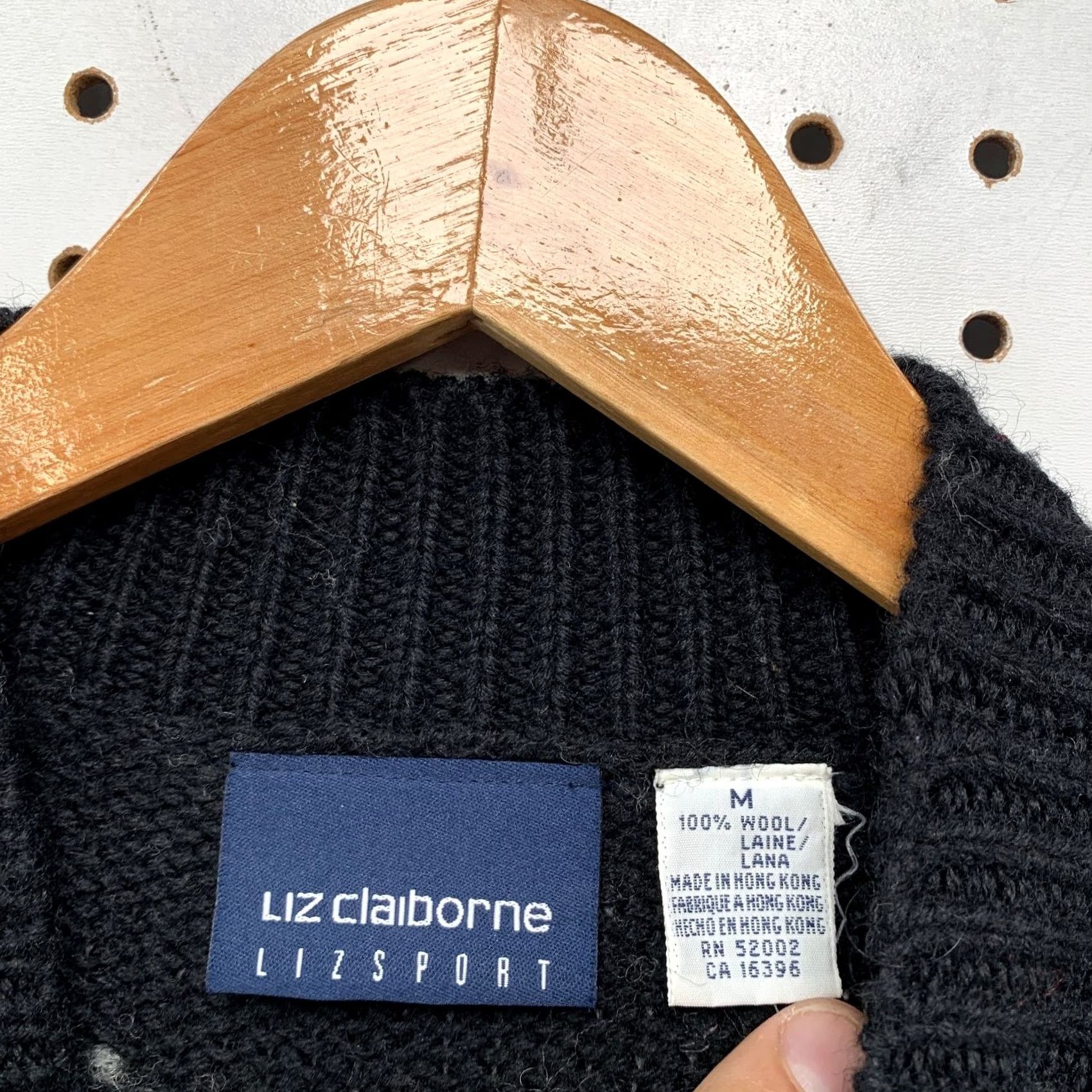 Liz Claiborne Vintage Liz Claiborne Wool Sweater Womens Medium Black Fair Isle Oversized Size M / US 6-8 / IT 42-44 - 3 Thumbnail