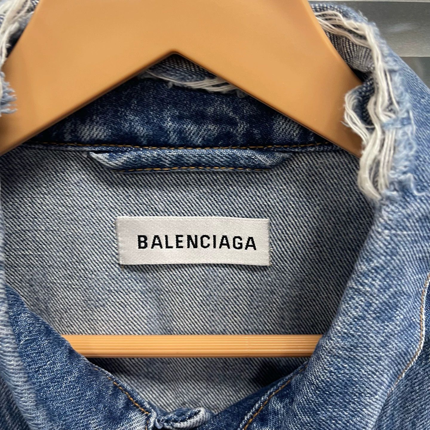 Balenciaga Balenciaga back big logo denim jacket 34 99 new Size US XL / EU 56 / 4 - 3 Thumbnail