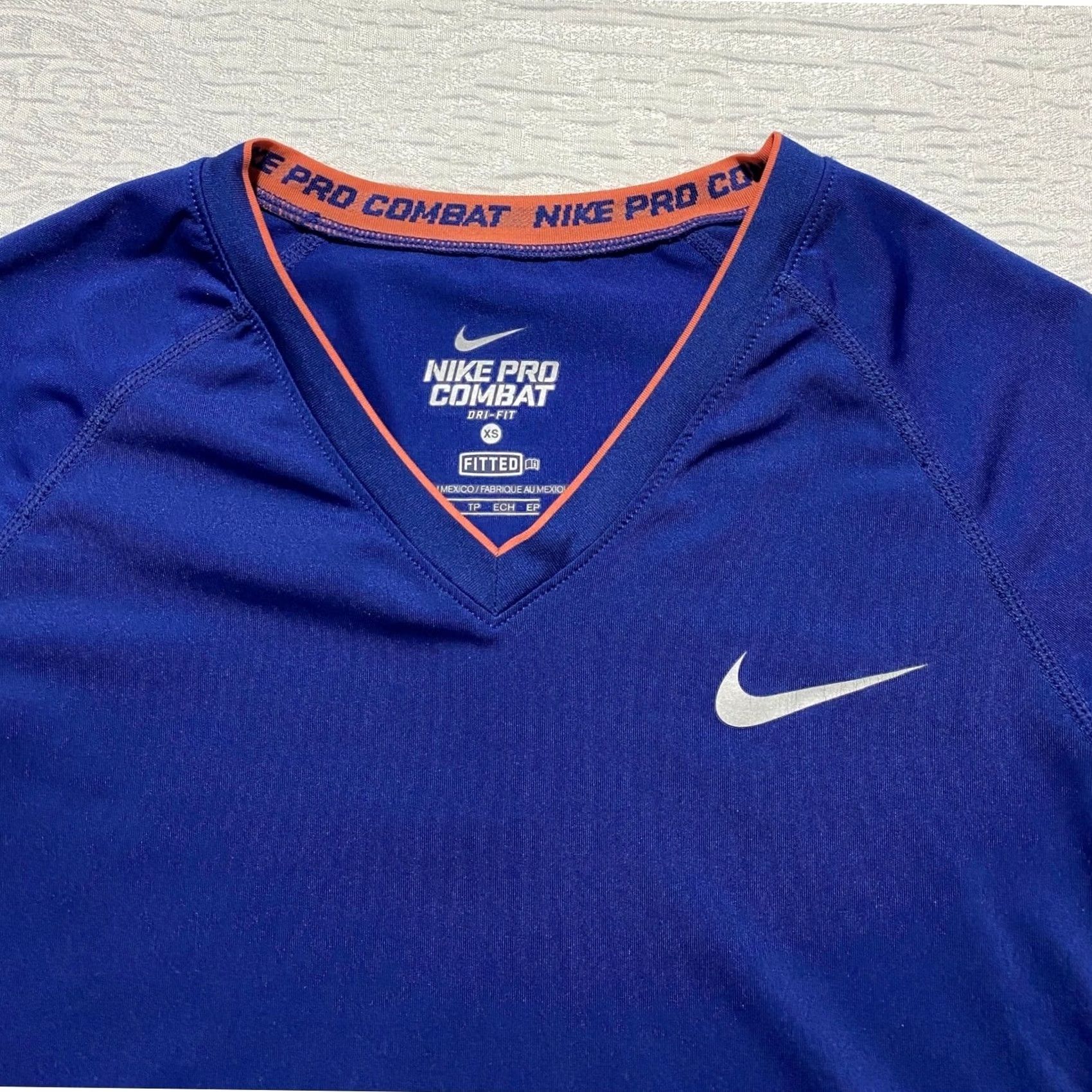Nike Nike Dri-Fit Pro Combat Women XS Blue Long Sleeve V-Neck Base Layer Shirt Size XS / US 0-2 / IT 36-38 - 2 Thumbnail