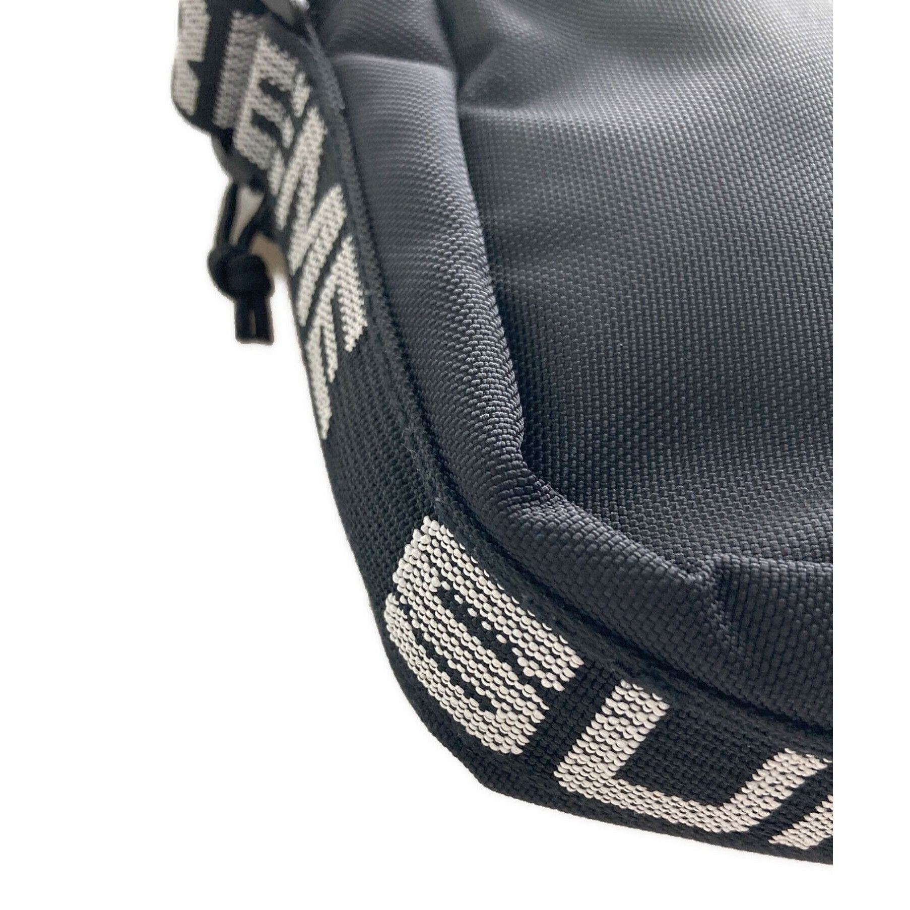 Supreme SUPREME 18SS Logo Shoulder Bag Black Size ONE SIZE - 5 Thumbnail