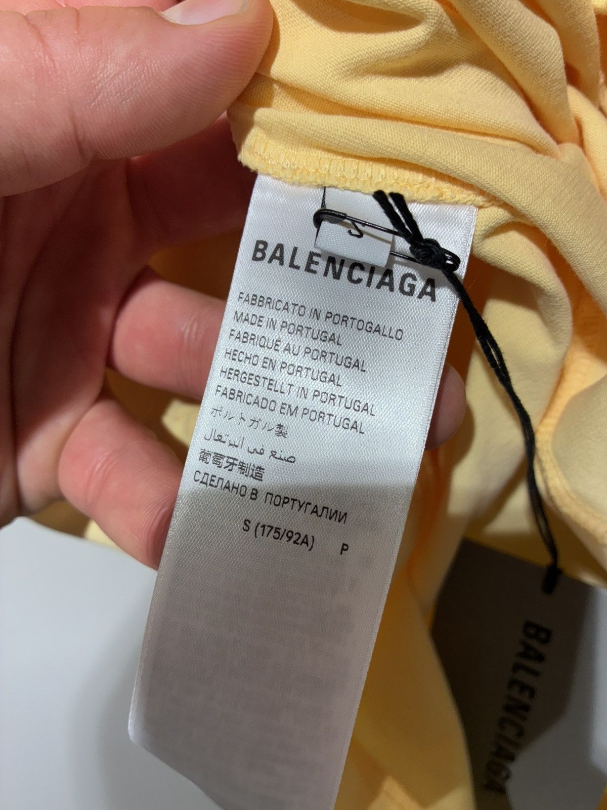 Balenciaga Balenciaga Tape Type T shirt Size US S / EU 44-46 / 1 - 4 Thumbnail