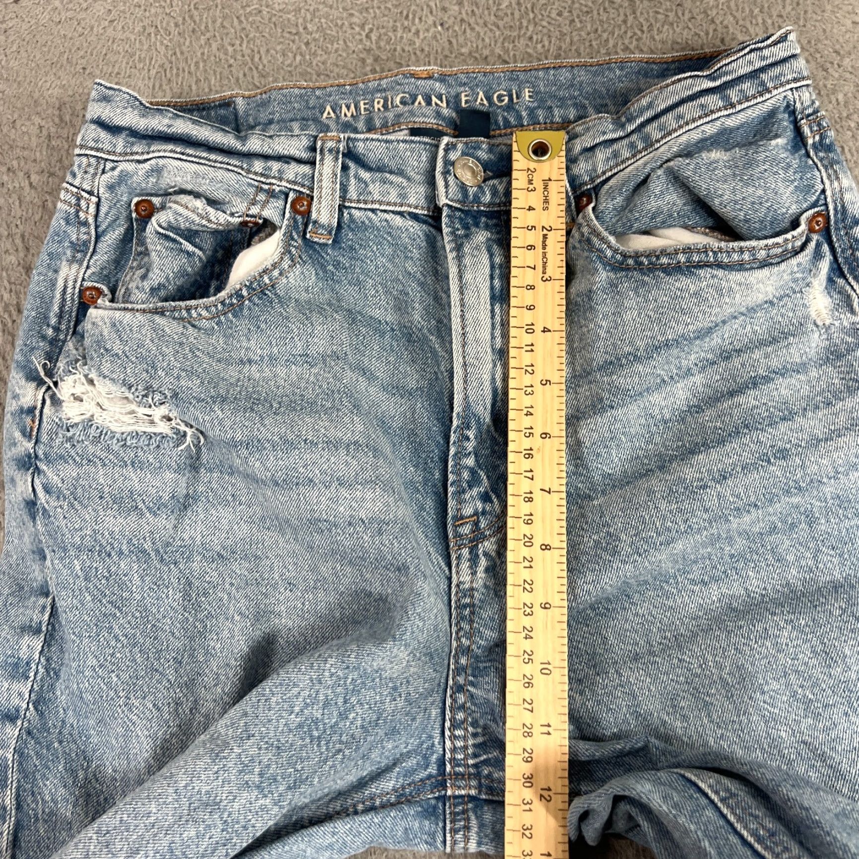 American Eagle Outfitters American Eagle Outfitters Jeans Womens 8 Blue High Rise Relaxed Straight 5-Pocket Denim Light Wash Baggy Distressed Bohemian Grunge Size 30" / US 8 / IT 44 - 6 Thumbnail