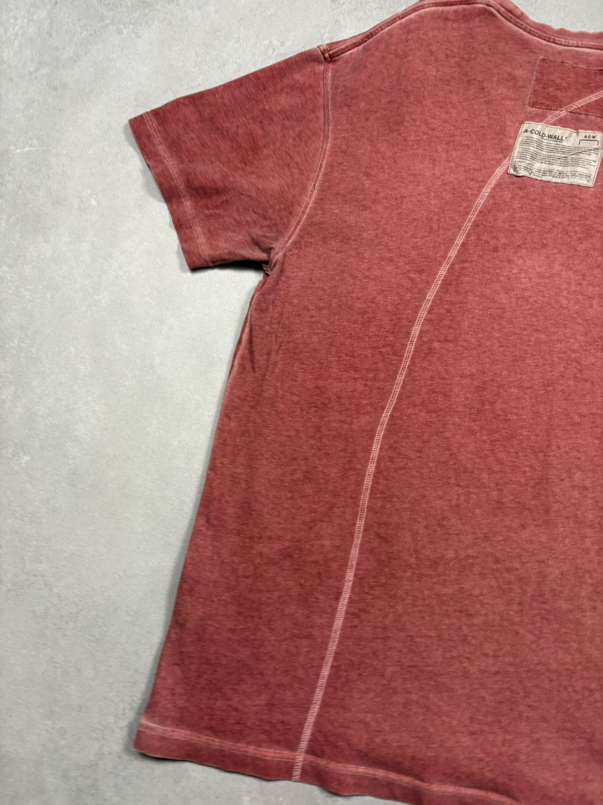 A-COLD-WALL* A-Cold-Wall Distressed T-Shirt Washed Red Asymmetric Seam Size US L / EU 52-54 / 3 - 19 Thumbnail