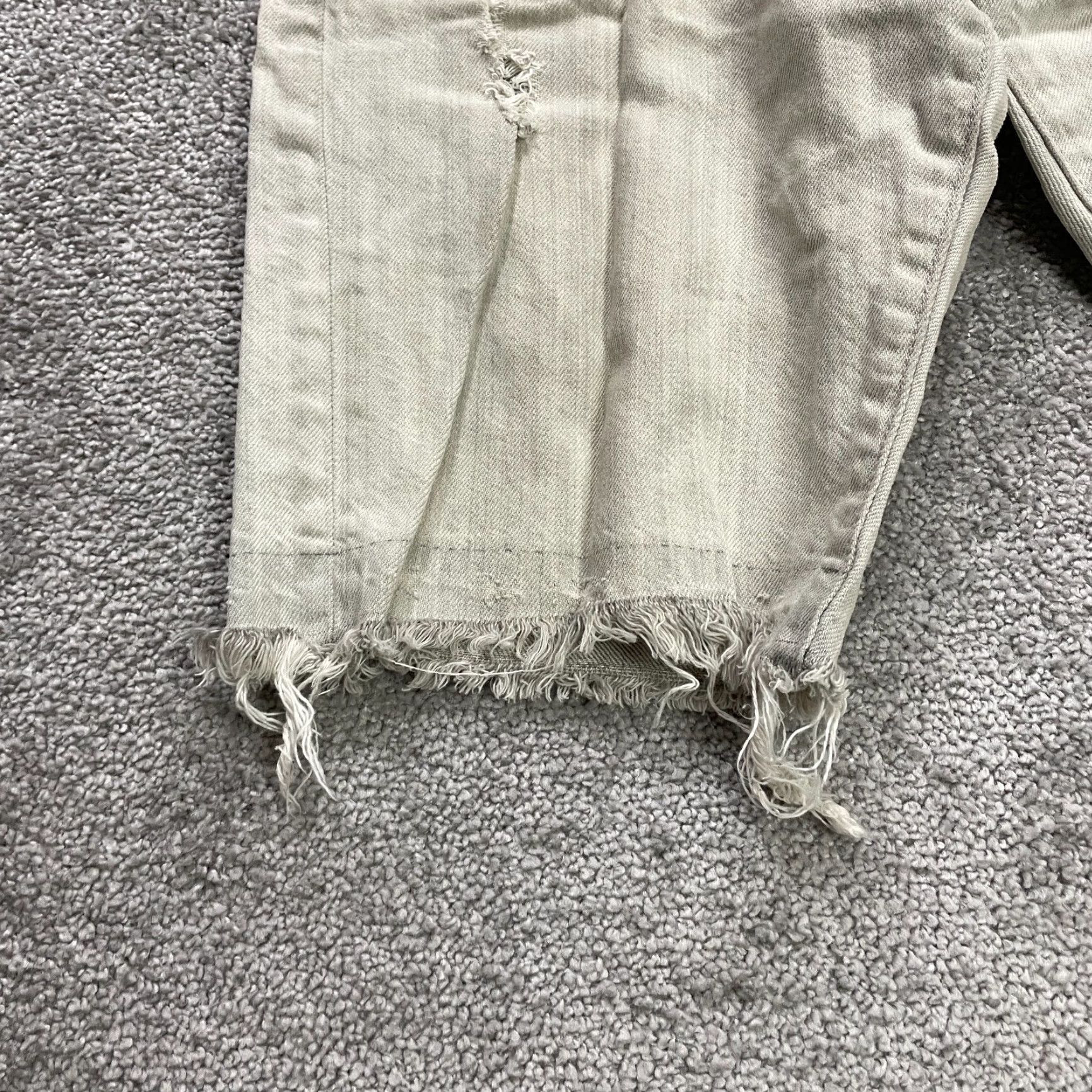 American Eagle Outfitters American Eagle Outfitters Bermuda Jorts Denim Shorts Mens 31 Raw Hem Distresssed Size US 31 - 5 Thumbnail