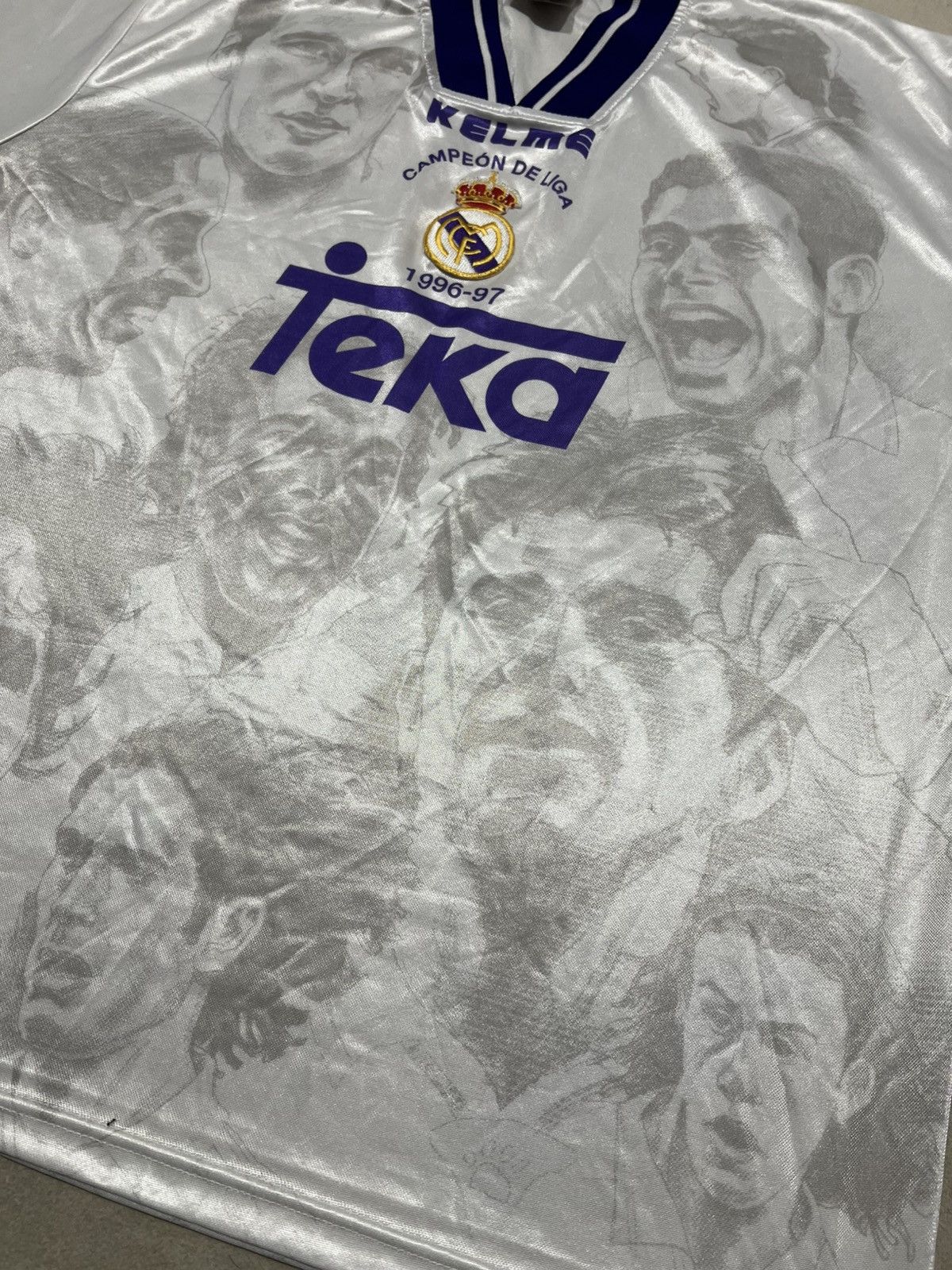 Vintage Real Madrid 1996/97 Kelme Campeon De Liga Jersey Size US L / EU 52-54 / 3 - 4 Thumbnail
