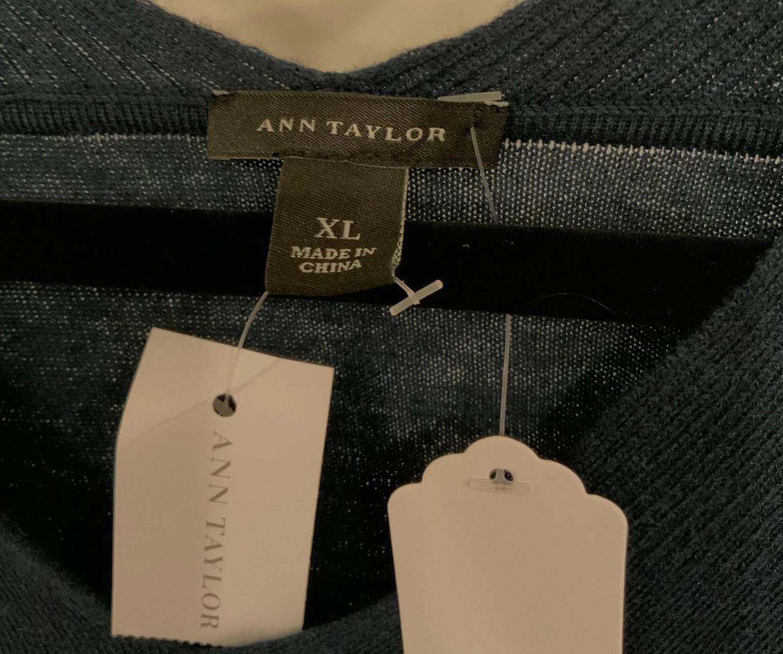 Ann Taylor Ann Taylor Women's XL Navy V-Neck Tunic Blouse Size XL / US 12-14 / IT 48-50 - 3 Thumbnail