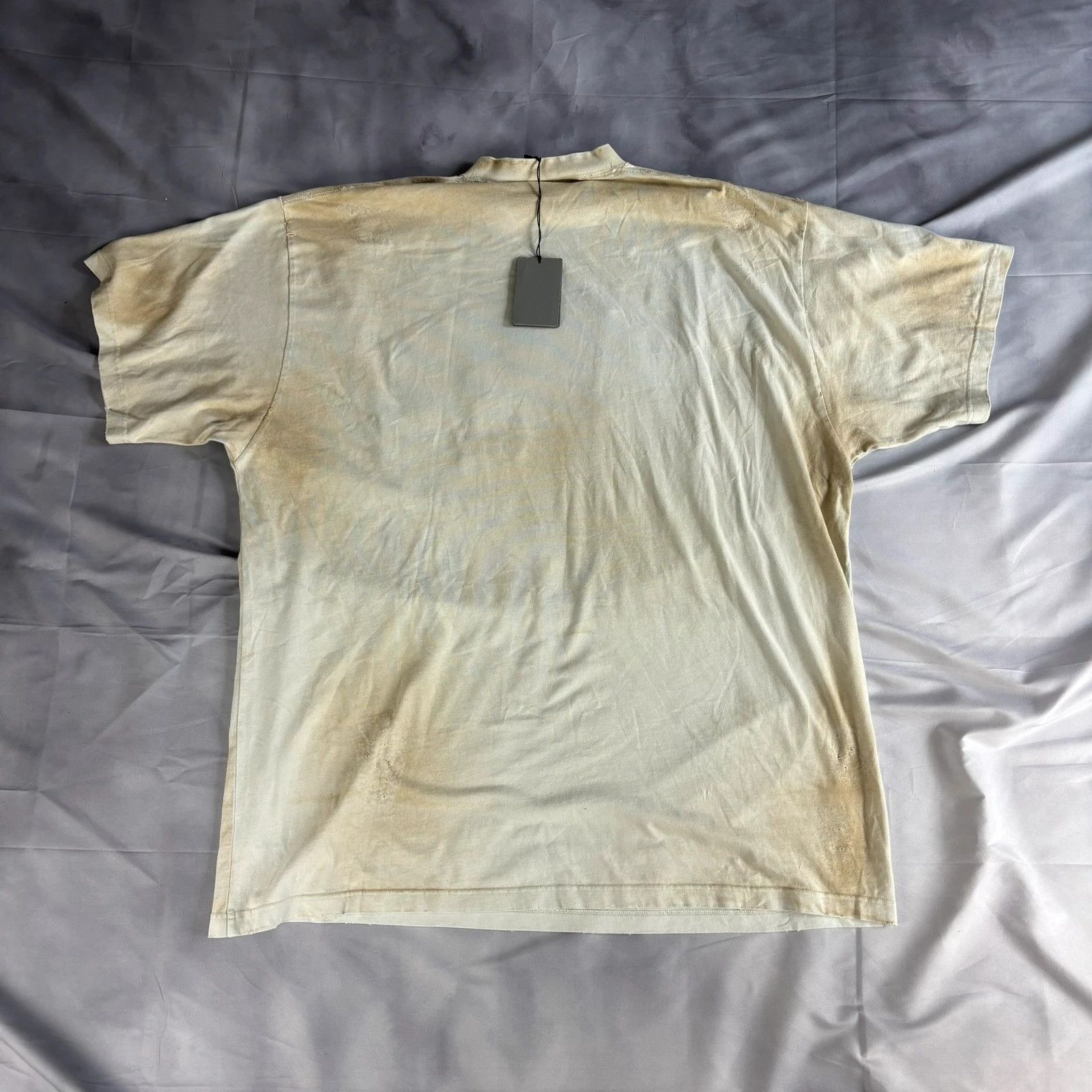 Balenciaga Balenciaga distressed t shirt skater Size US XXL / EU 58 / 5 - 4 Thumbnail