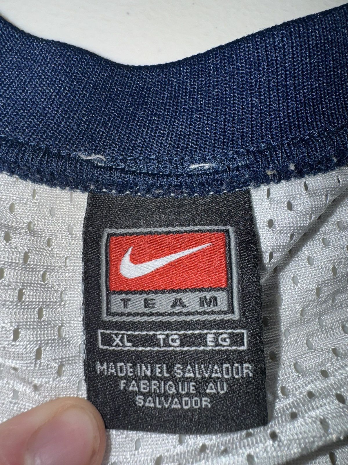 Nike Nike Michigan Wolverines Vintage NCAA Football Jersey White Size US XL / EU 56 / 4 - 4 Thumbnail