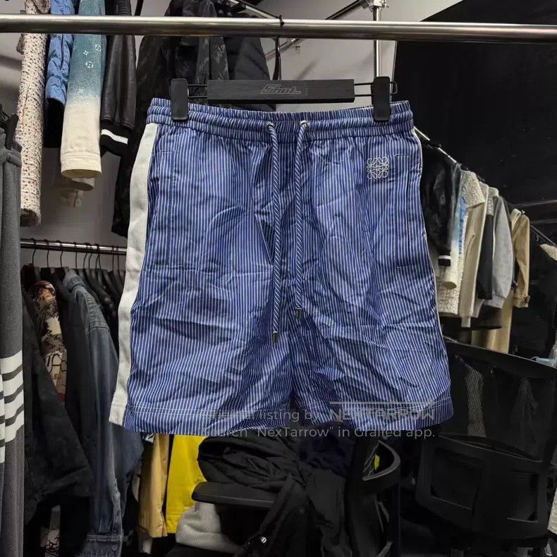 Loewe Loewe size M Blue and white striped embroidered logo shorts Size 26" / US 2 / IT 38 - 1 Thumbnail