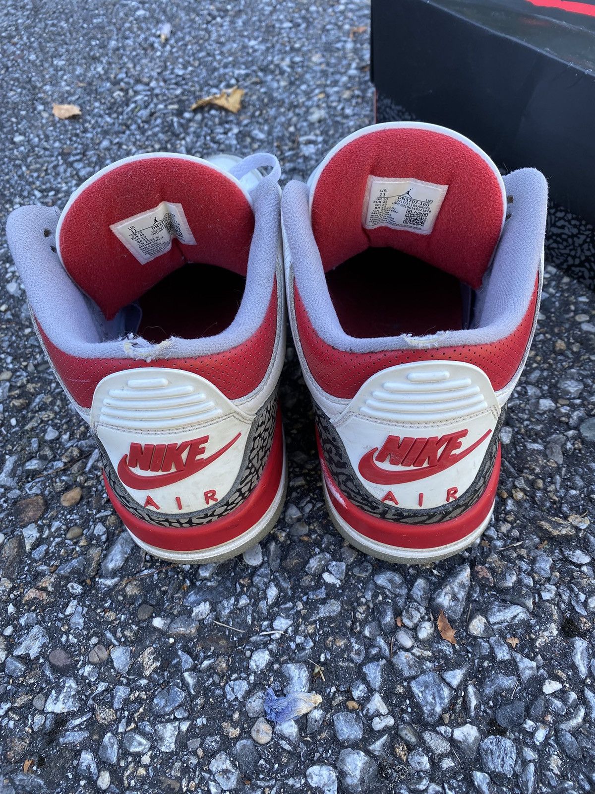 Jordan Brand Jordan 3 Fire Red, 45, streetwear, vintage, y2k Size US 11 / EU 44 - 5 Thumbnail