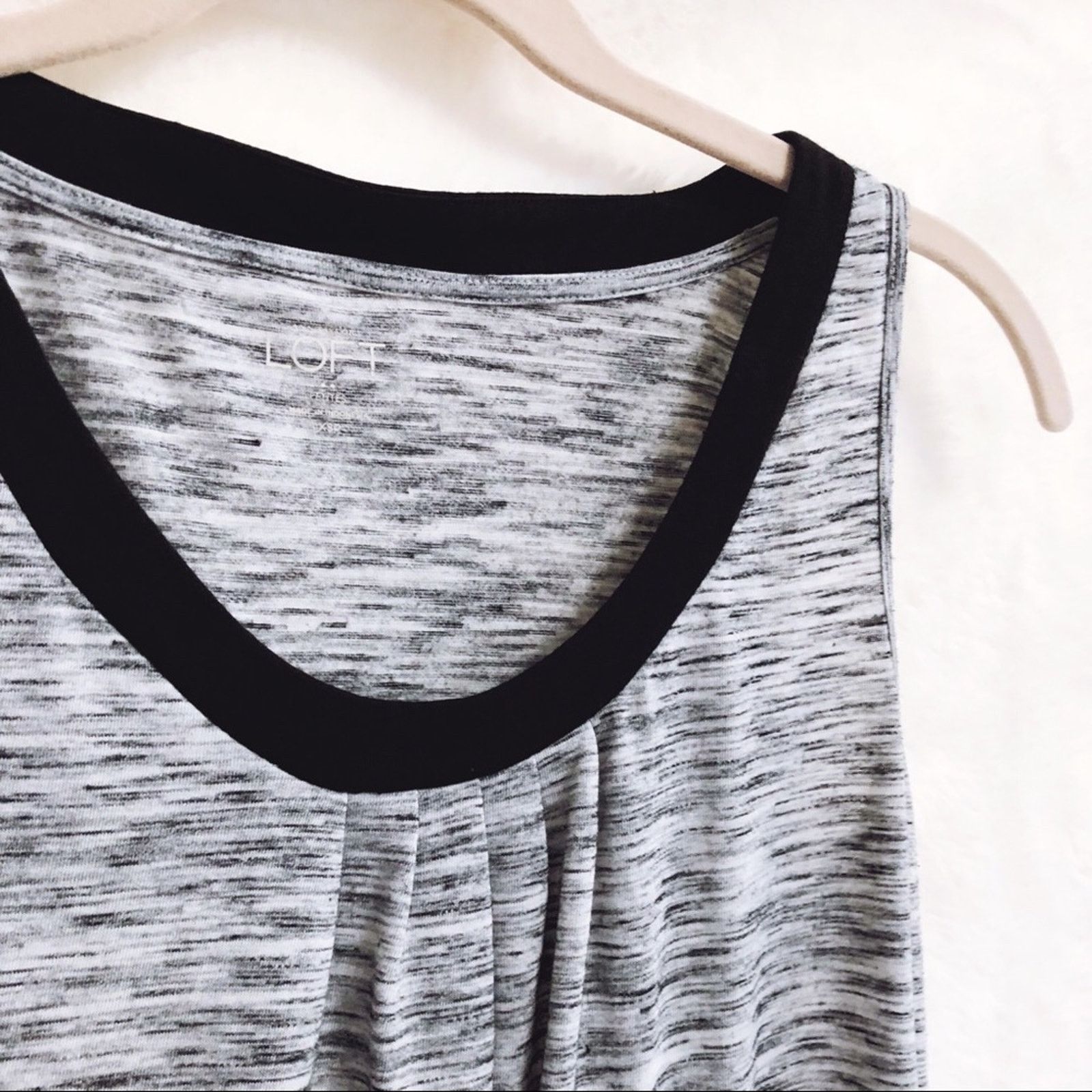 Loft LOFT Gray & Black Outlined Sleeveless Top Size XS / US 0-2 / IT 36-38 - 3 Thumbnail
