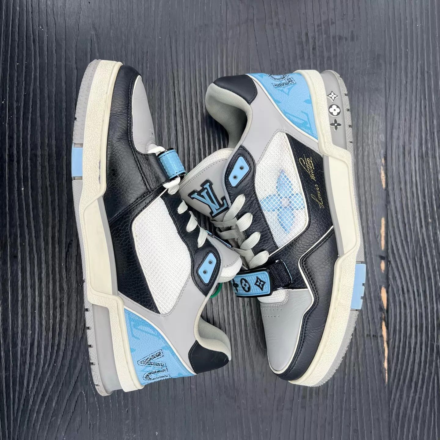 Louis Vuitton LV Trainer Ocean Blue 7/41 Good Condition With Box Size US 8 / EU 41 - 2 Thumbnail