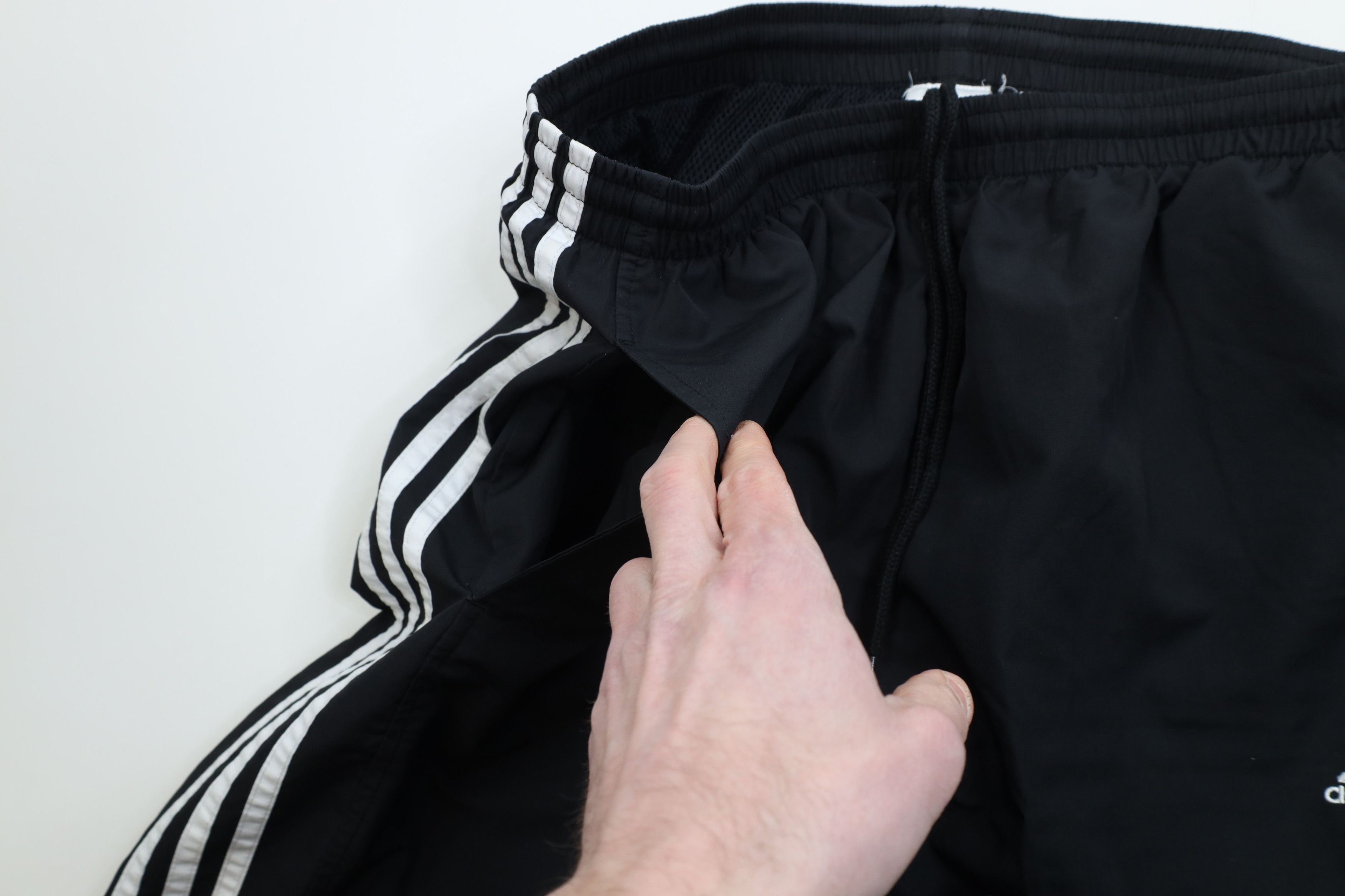 Adidas Vintage Y2K 2005 Adidas Lined Wide Leg Windbreaker Pants Size US 36 / EU 52 - 9 Thumbnail