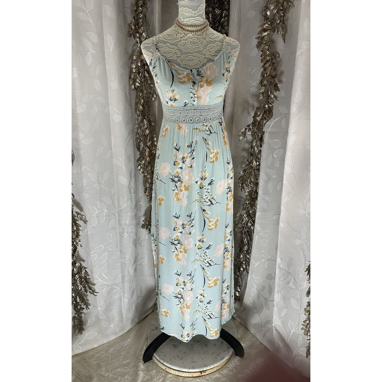 Forever 21 Forever 21 Women’s M Aqua Floral Maxi Dress Crochet Waist Size M / US 6-8 / IT 42-44 - 1 Thumbnail