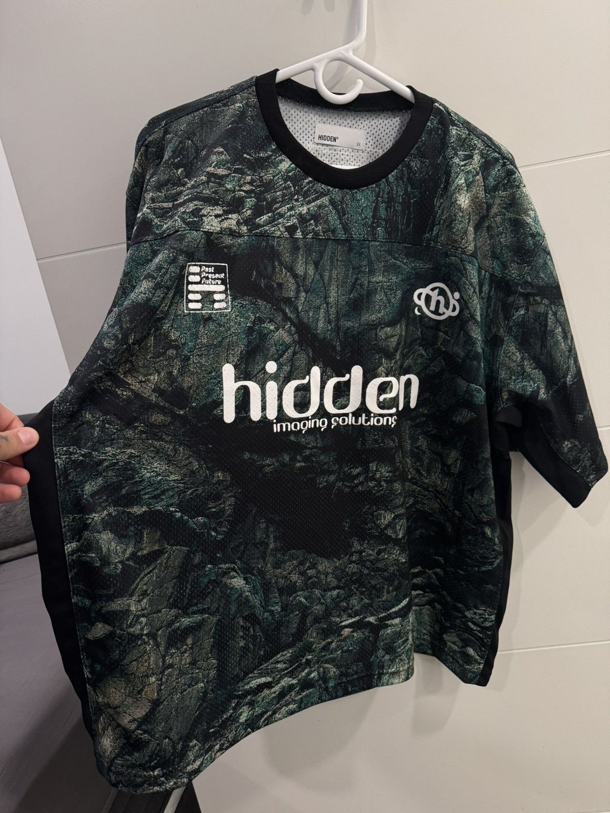 HIDDEN HIDDEN NY MESH JERSEY SIZE XXL Size US XXL / EU 58 / 5 - 2 Thumbnail