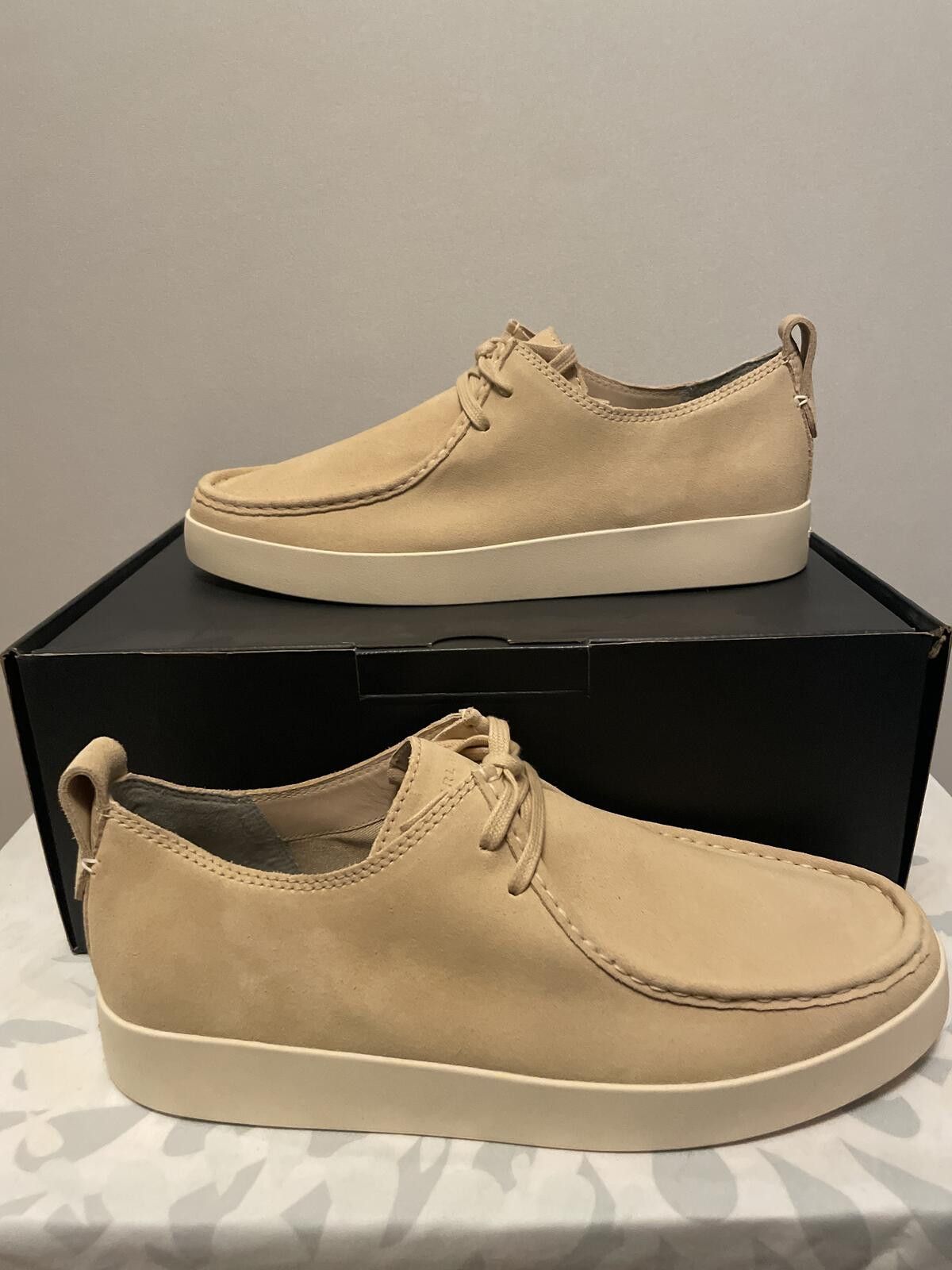 Everlane Everlane Men's Size 11 Suede Desert Shoe Beige / Tan Size US 11 / EU 44 - 1 Thumbnail