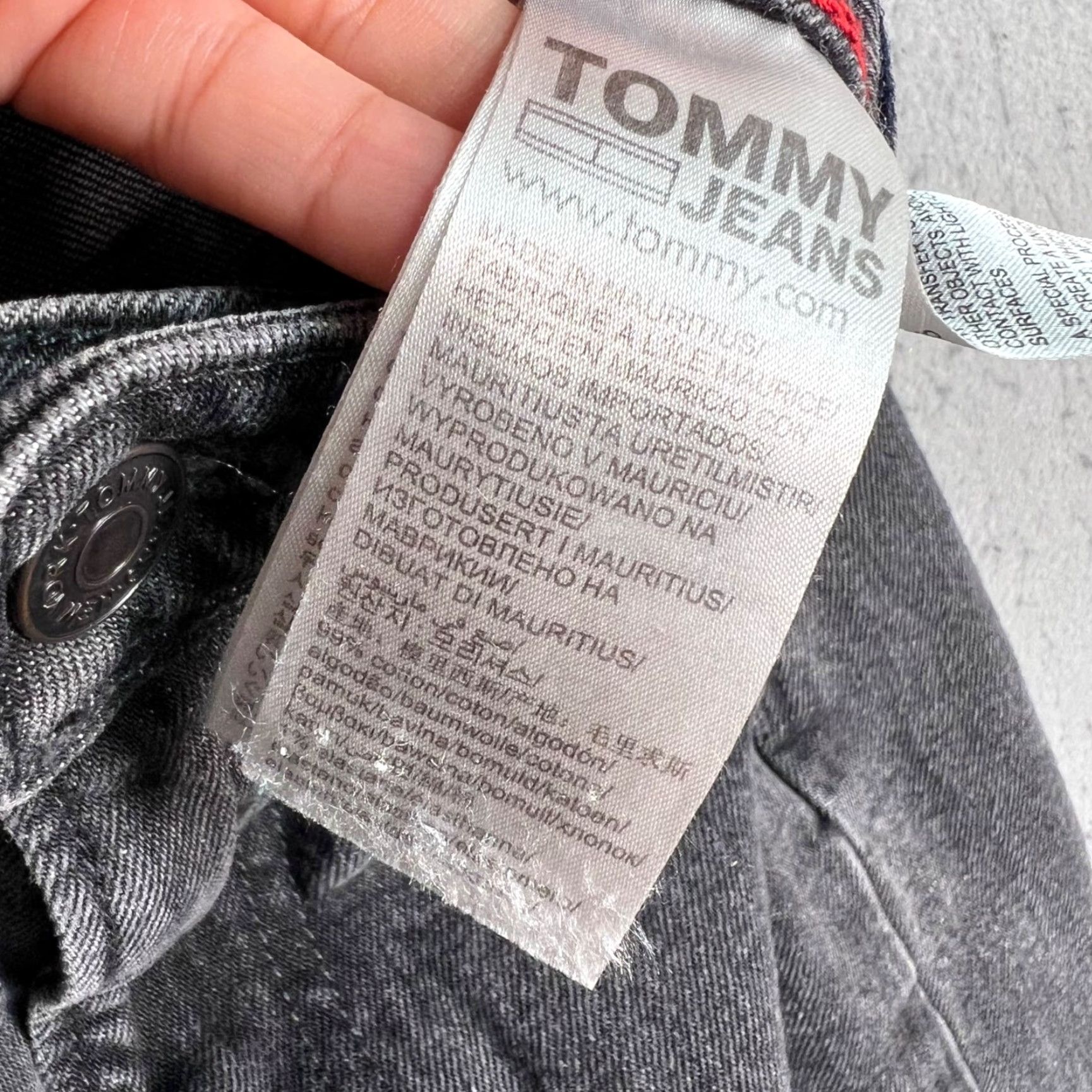 Tommy Hilfiger Tommy Jeans Womens Black Denim Jeans Size 27 x 30 Straight High Rise 5-Pocket Logo Vintage: No Size 27" / US 4 / IT 40 - 5 Thumbnail