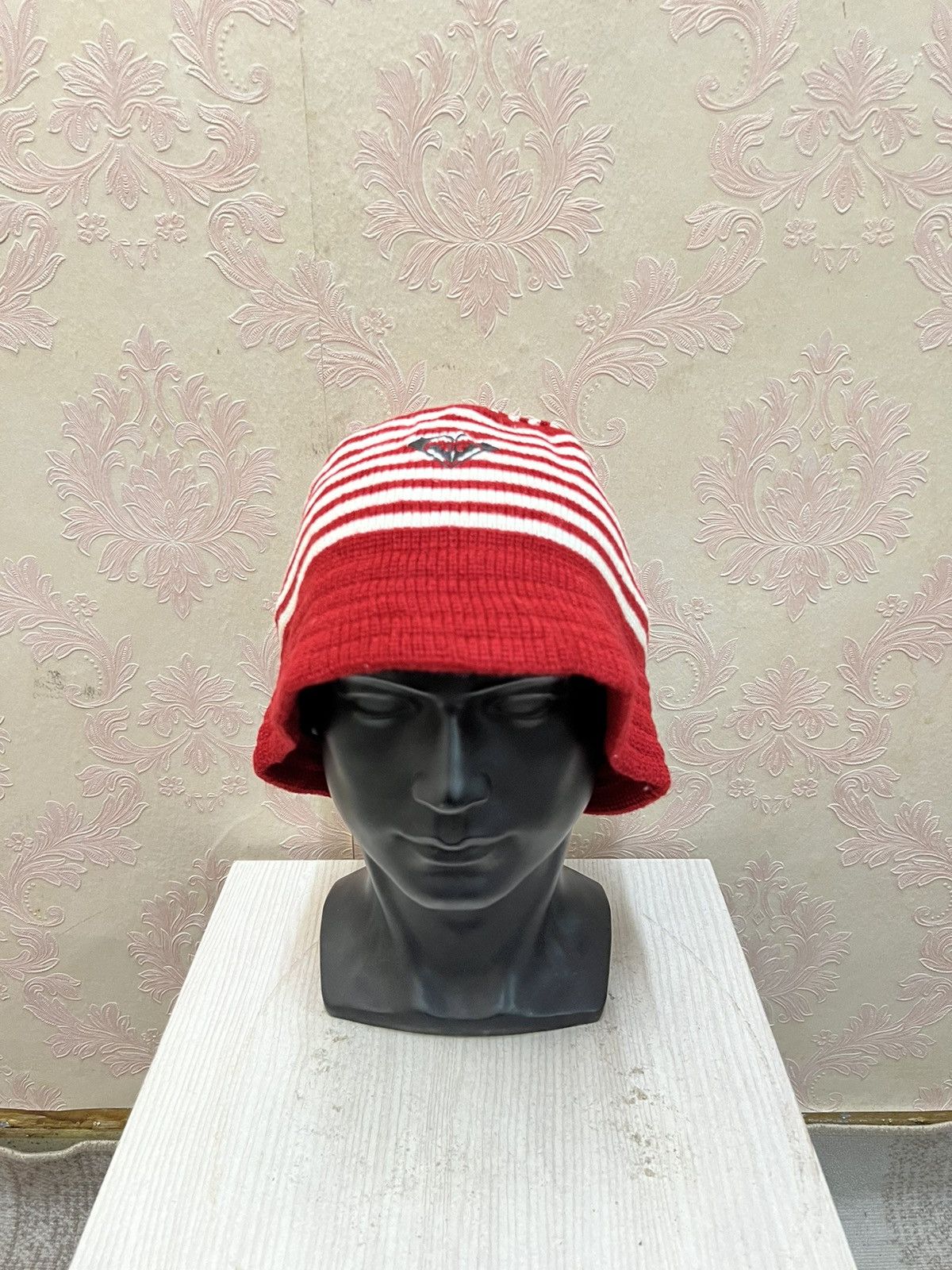 Vintage Vintage Roxy Surf Style Beanie Hats Size ONE SIZE - 2 Thumbnail