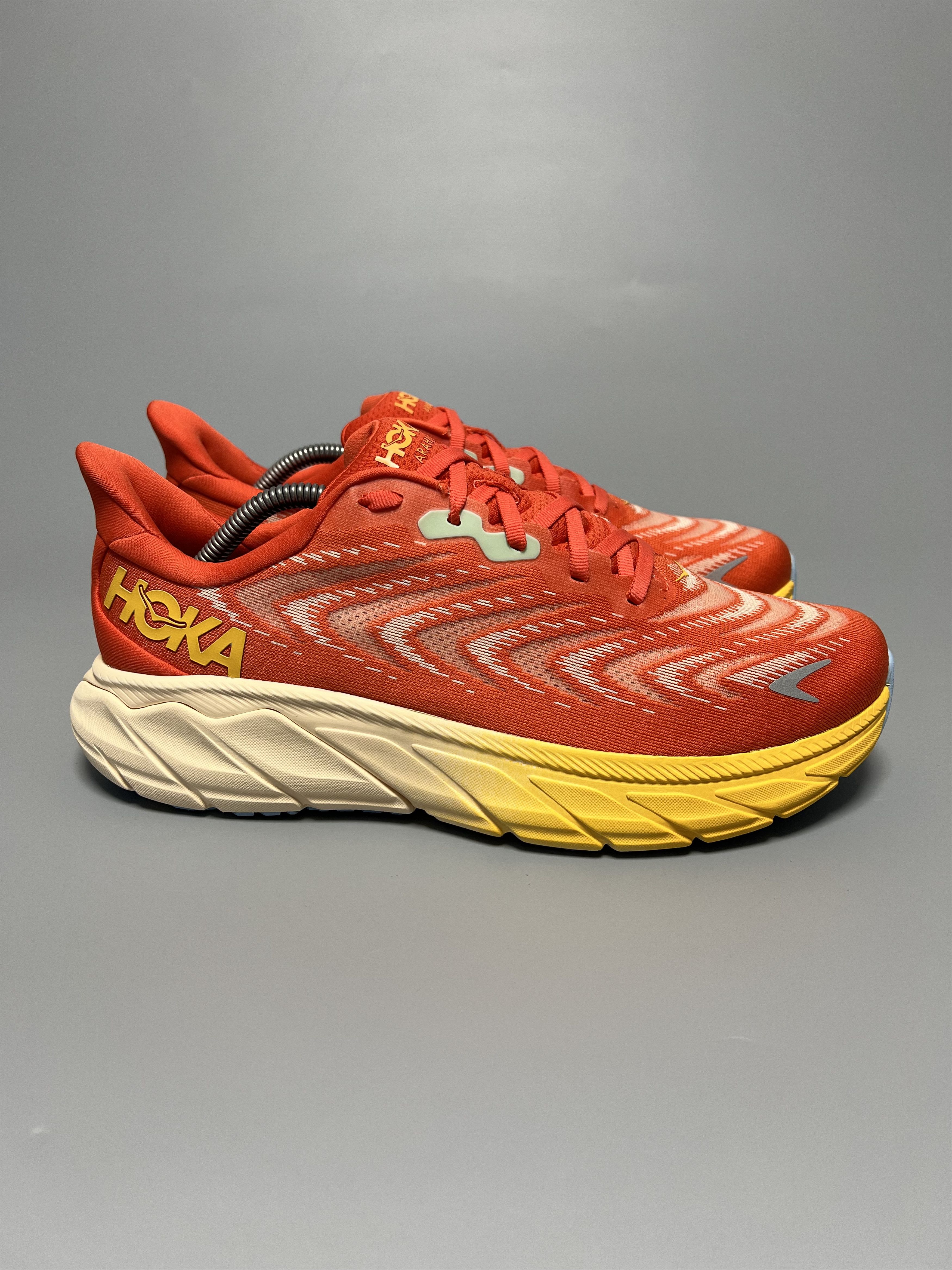 Hoka 9D Hoka One One Arahi 6 Running Shoes Walking Gym Size US 9 / EU 42 - 1 Thumbnail