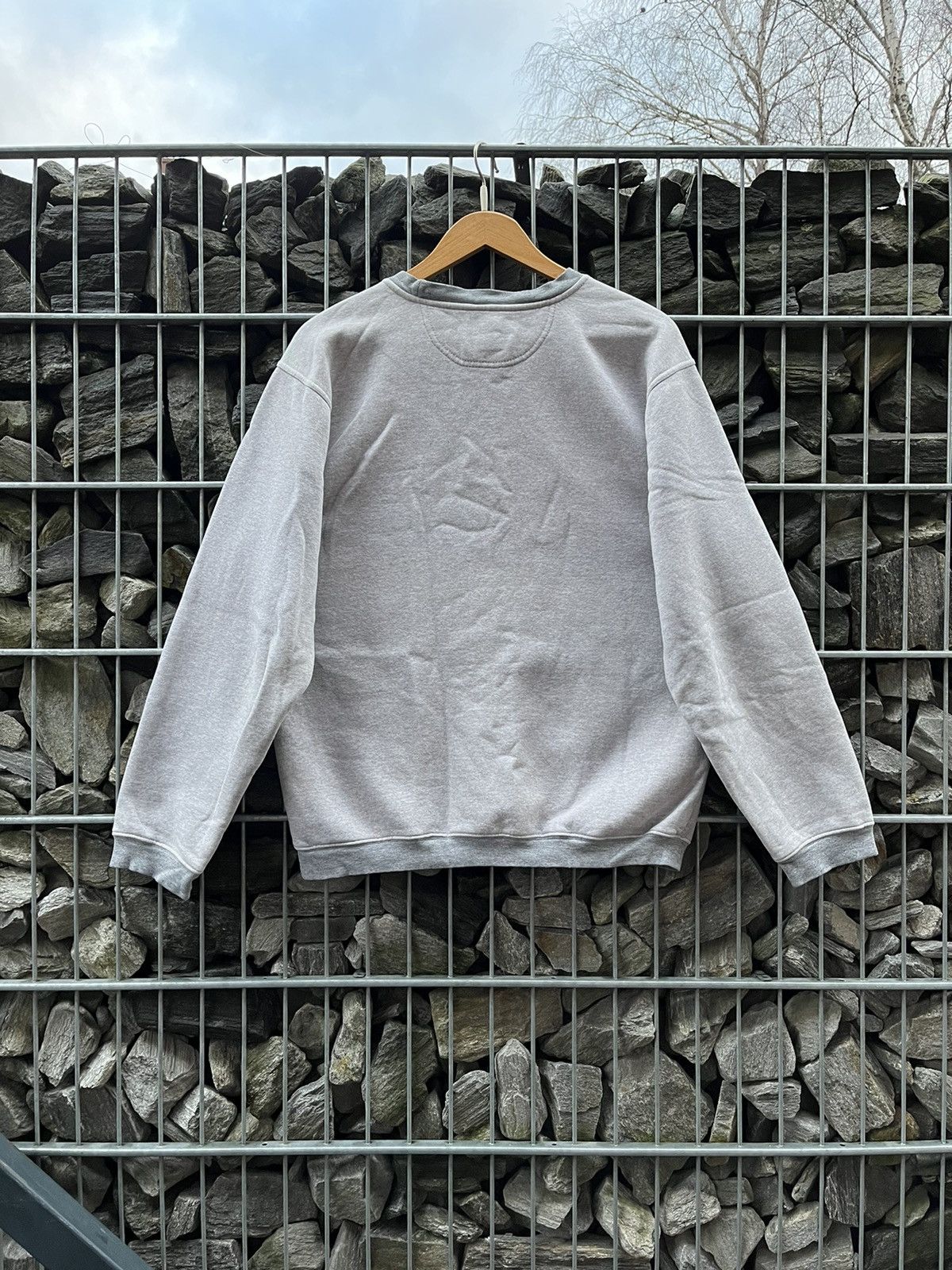 Nike Vintage Nike Swoosh Logo Y2K Drip Sweatshirt Size US M / EU 48-50 / 2 - 5 Thumbnail