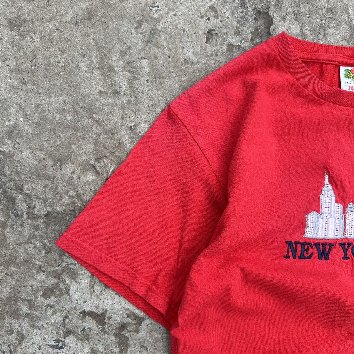 Fruit Of The Loom Vintage Japanese Style Adult New York City T-shirts Big Logo Size US S / EU 44-46 / 1 - 3 Thumbnail