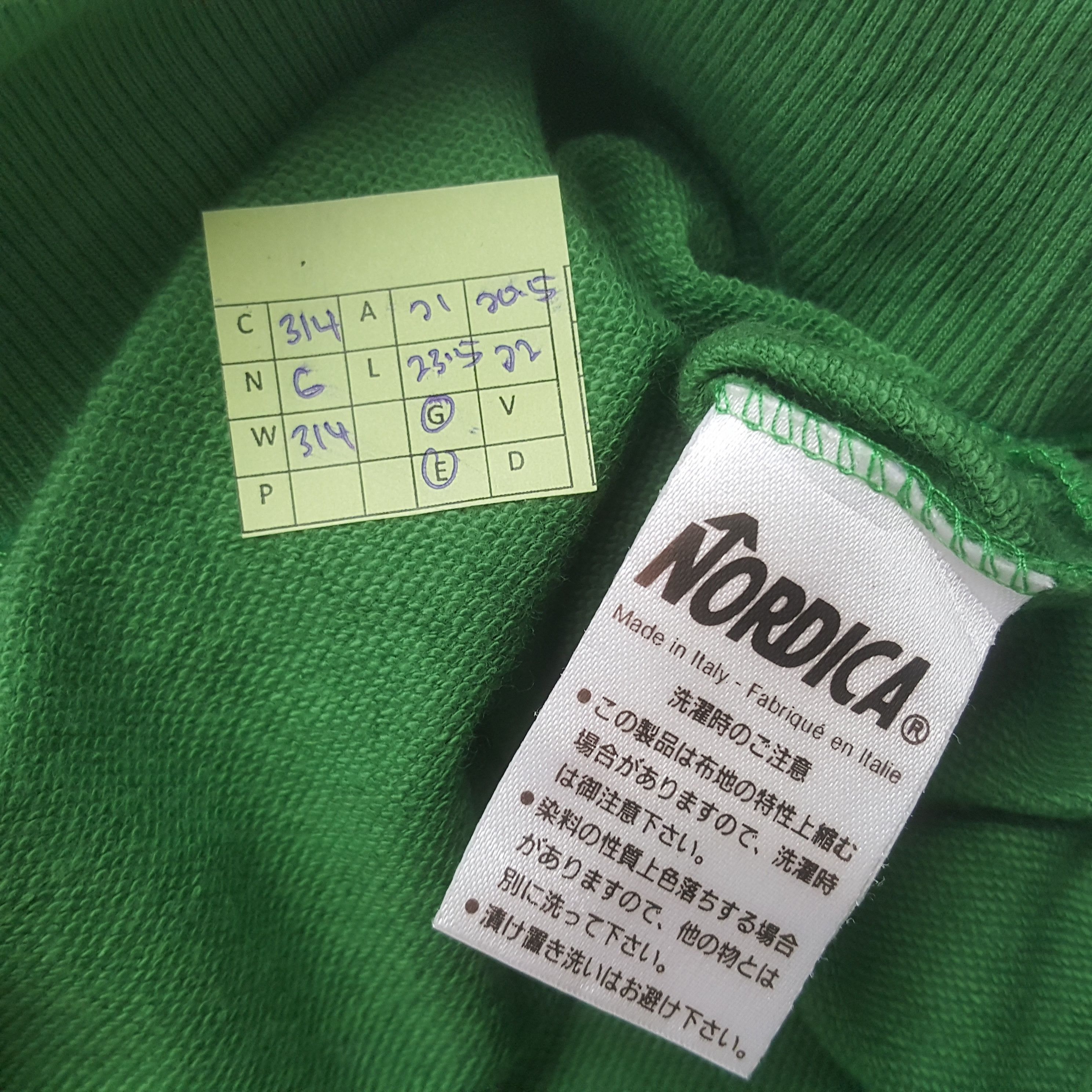 Vintage Vintage Nordica Italian Brand Ski Sweatshirt C314N6 Size US M / EU 48-50 / 2 - 7 Thumbnail
