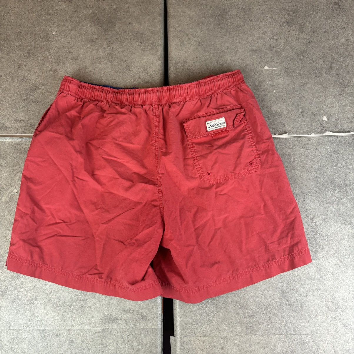 Polo Ralph Lauren Polo Ralph Lauren Men's Red Solid 5.5" Swim Shorts Large Size US 32 / EU 48 - 2 Thumbnail