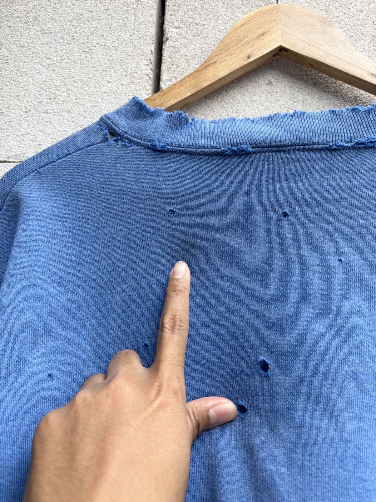 Vintage Thrashed Distressed Down Town Courtenay Sweatshirt Size US L / EU 52-54 / 3 - 11 Thumbnail