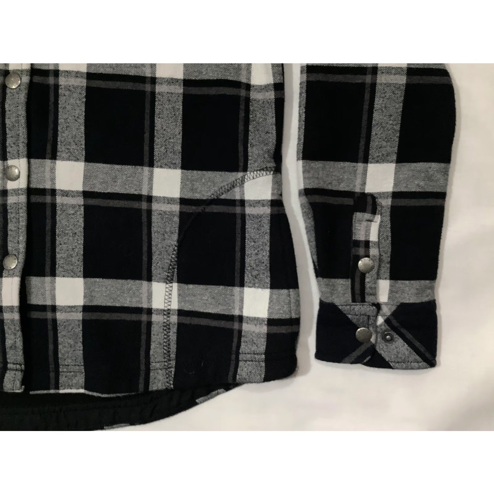 Orvis VINTAGE Orvis Shirt Womens Medium Black Gray White Plaid Flannel Button Up Long Sleeve Size M / US 6-8 / IT 42-44 - 4 Thumbnail