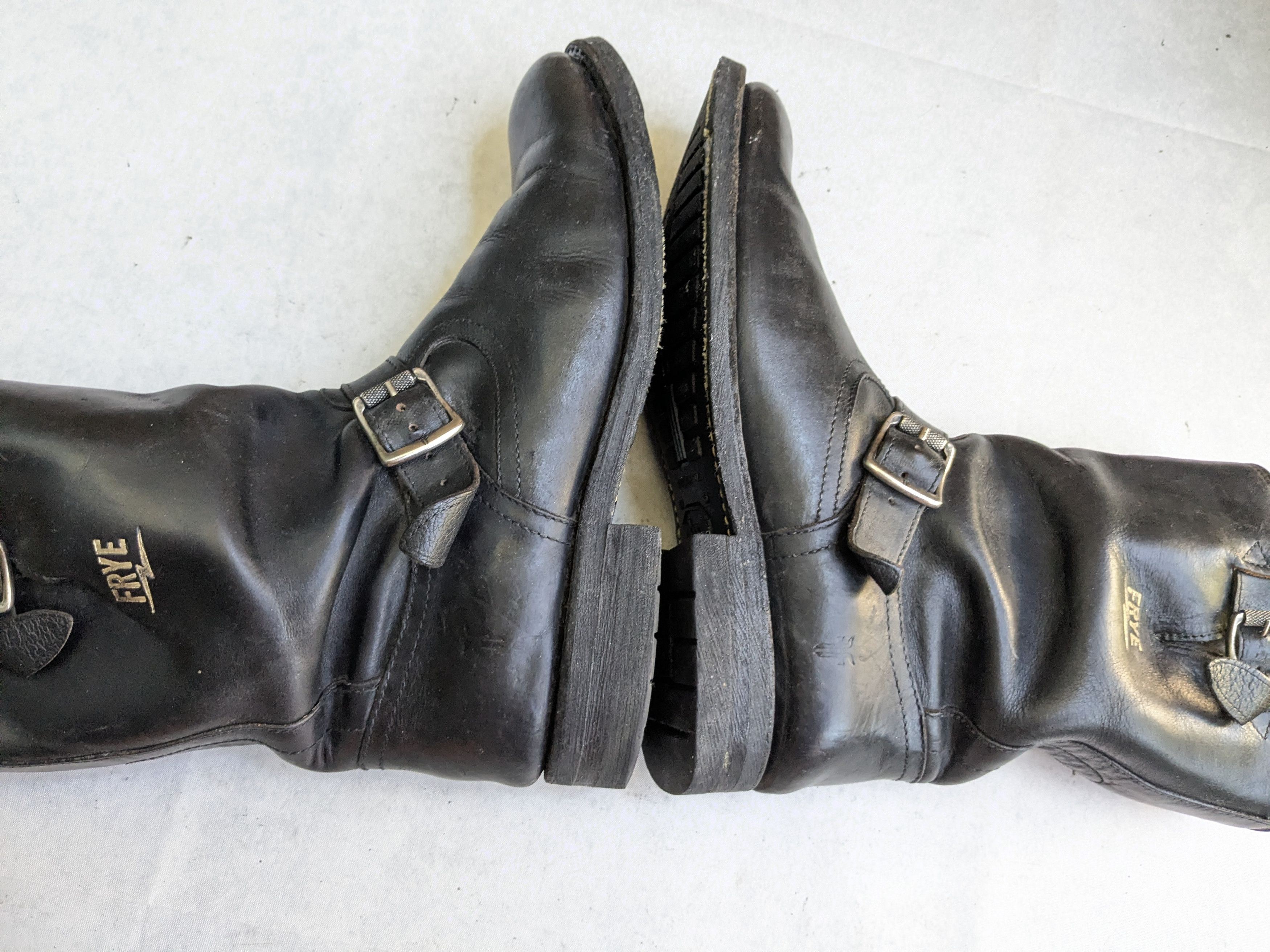 Frye Frye Engineer Boots Black Leather 9 D Buckle Size US 9 / EU 42 - 12 Thumbnail