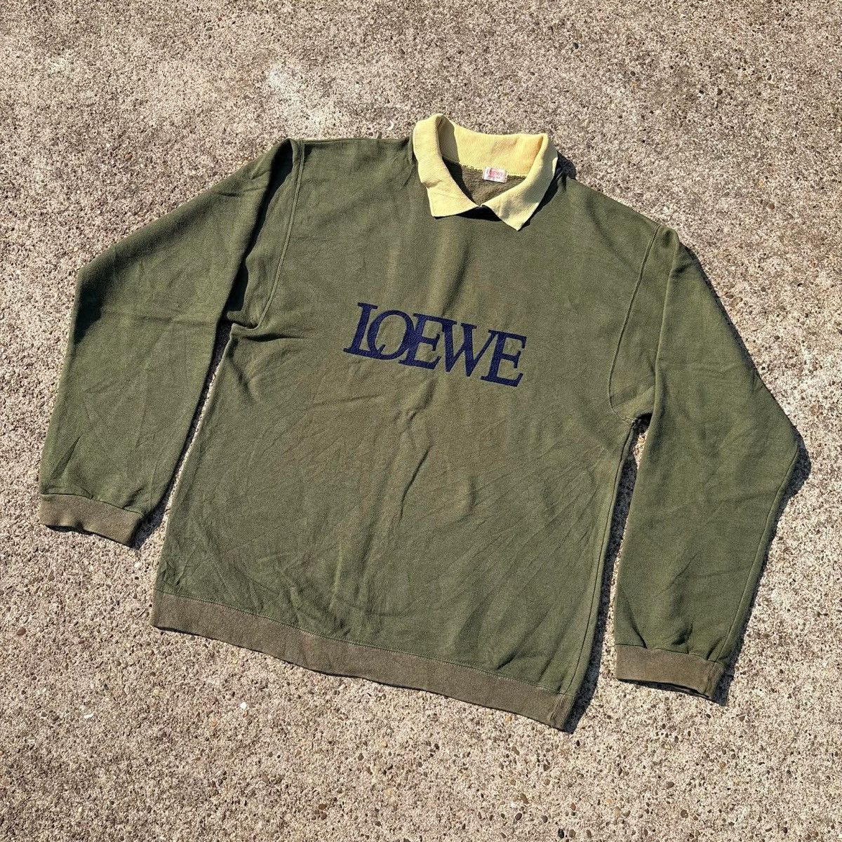 Loewe LOEWE Logo Collared Sweatshirt Olive Green Size US L / EU 52-54 / 3 - 5 Thumbnail