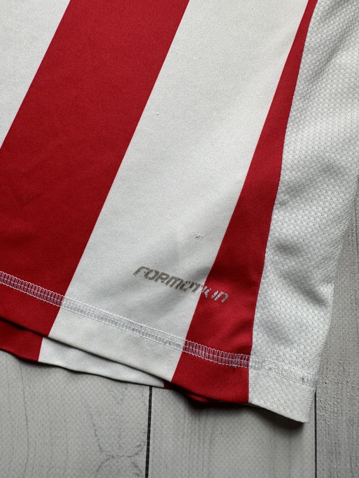 Adidas × Vintage Vintage adidas Stoke city size Xs 25 Crouch soccer jersey Size US XS / EU 42 / 0 - 5 Thumbnail