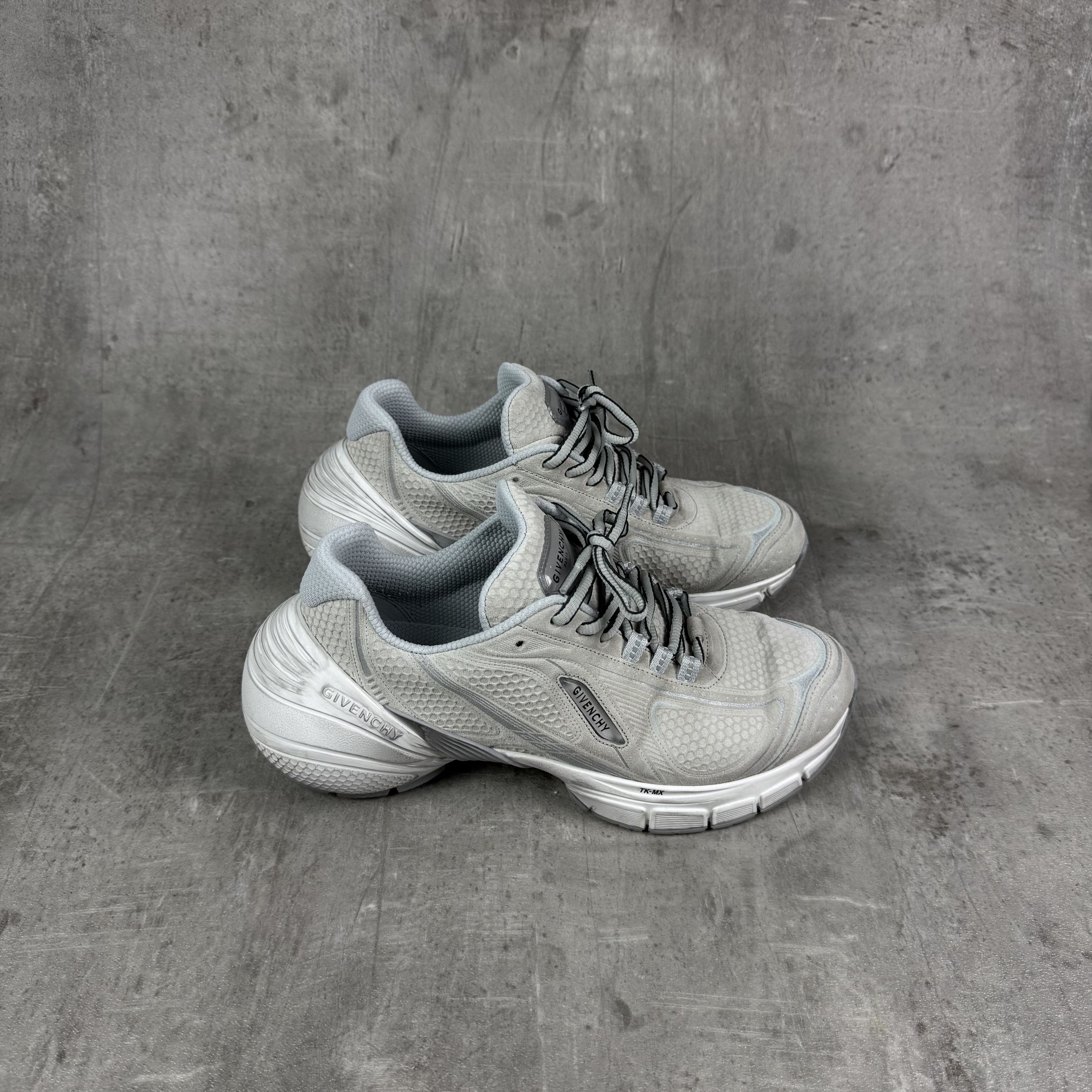 Givenchy GIVENCHY TK-MX Runner Worn In Effect Suede Sneakers Grey Size US 7 / EU 40 - 6 Thumbnail