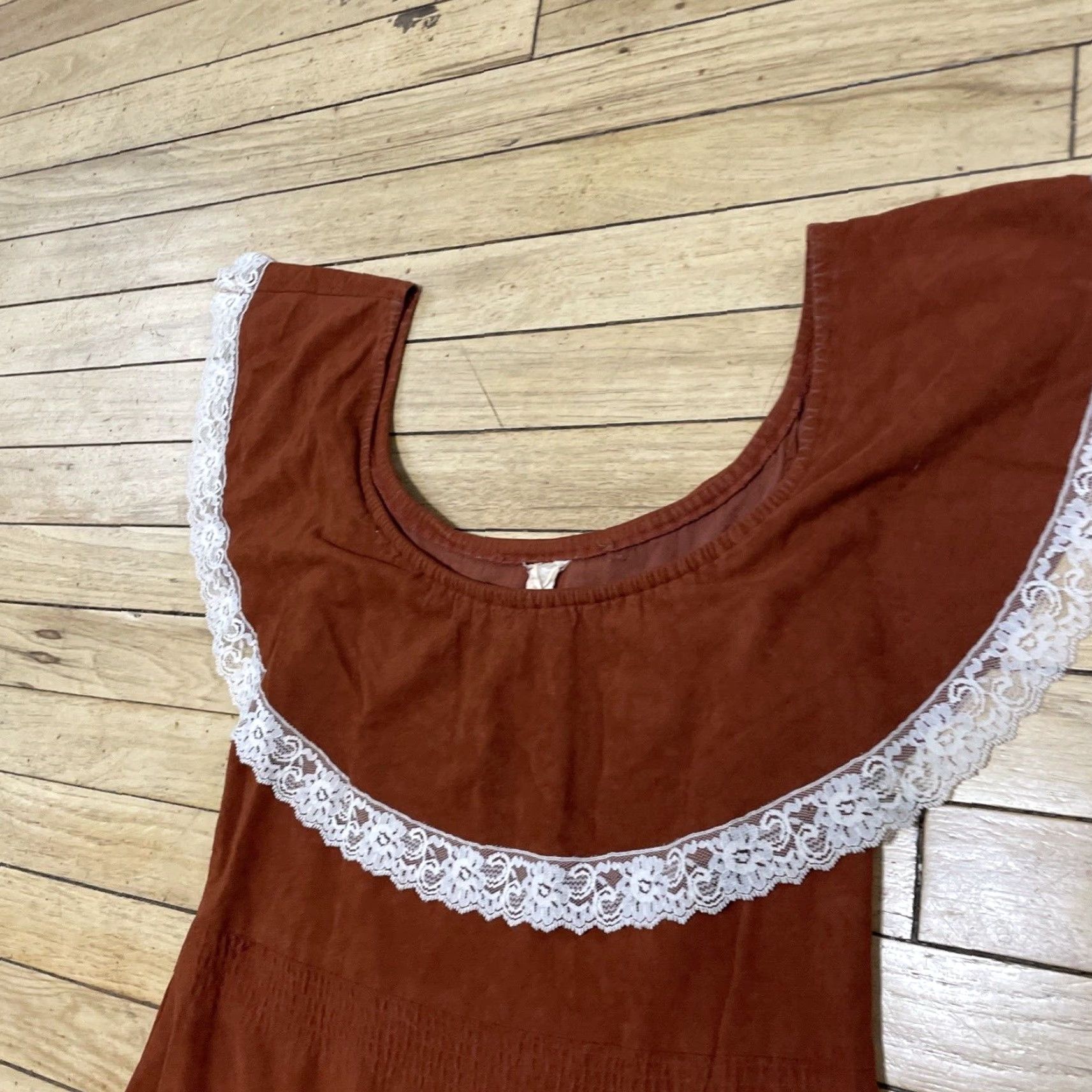 Vintage VINTAGE Cream Tiered Peasant Dress Women 6 Brown Cream Lace Boho Western Lagenlook 90s Dress Womens Size M / US 6-8 / IT 42-44 - 4 Thumbnail