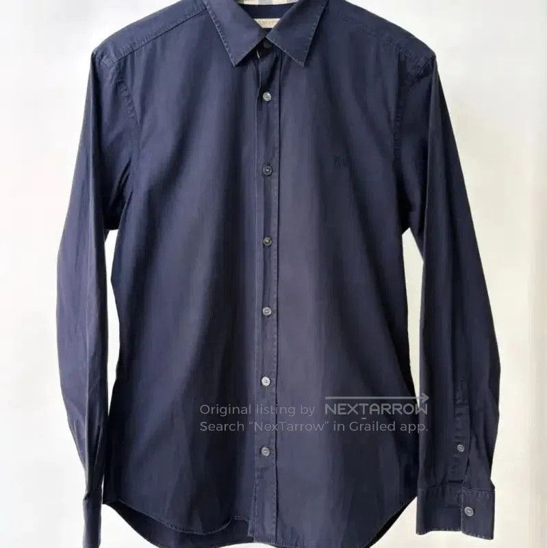 Burberry Burberry Navy Blue Women's Button-Up Shirt. Size M / US 6-8 / IT 42-44 - 1 Thumbnail