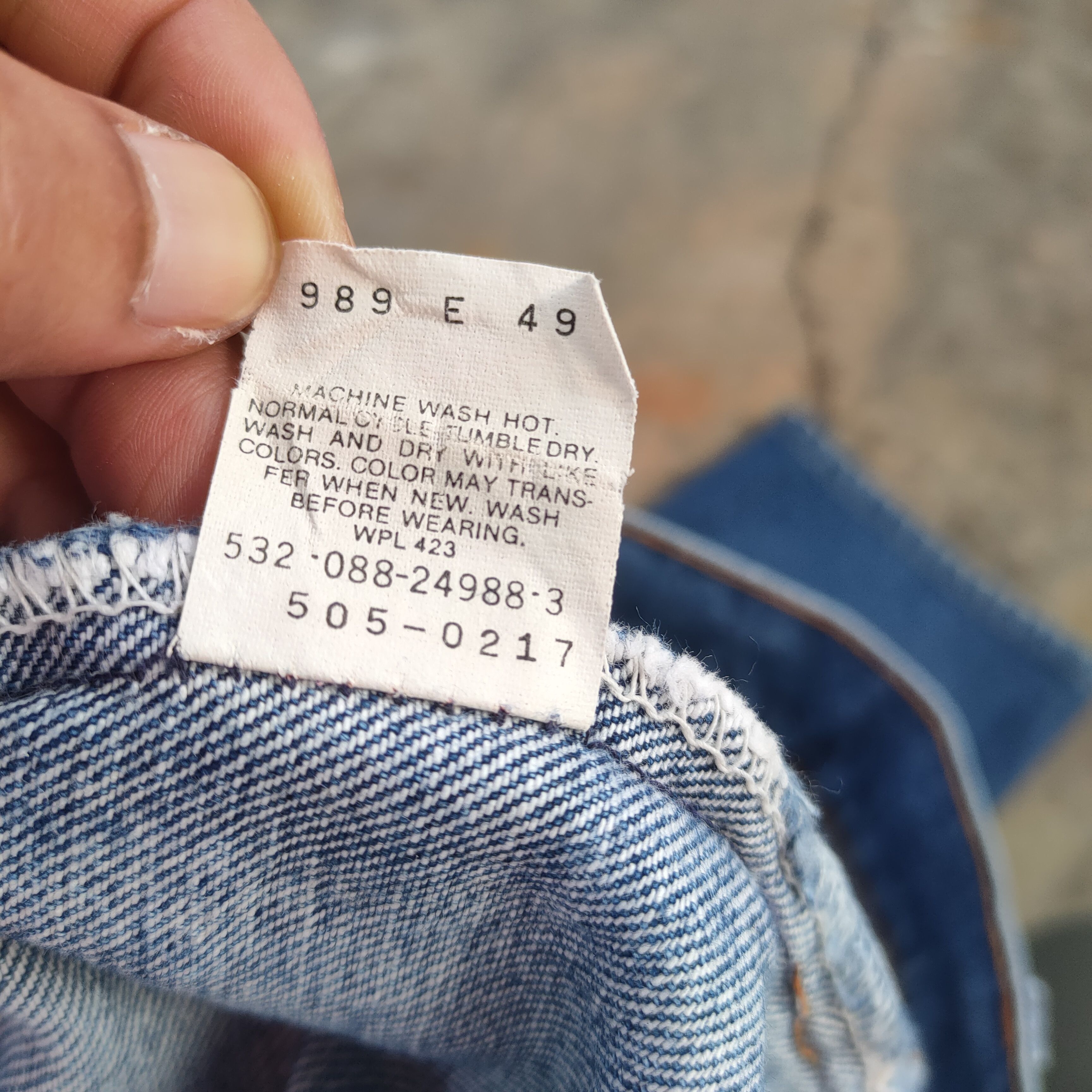 Levi's Vintage Clothing W30 VINTAGE LEVI'S 505 FADED DISTRESSED RIPPED JEANS PANTS Size US 30 / EU 46 - 14 Thumbnail