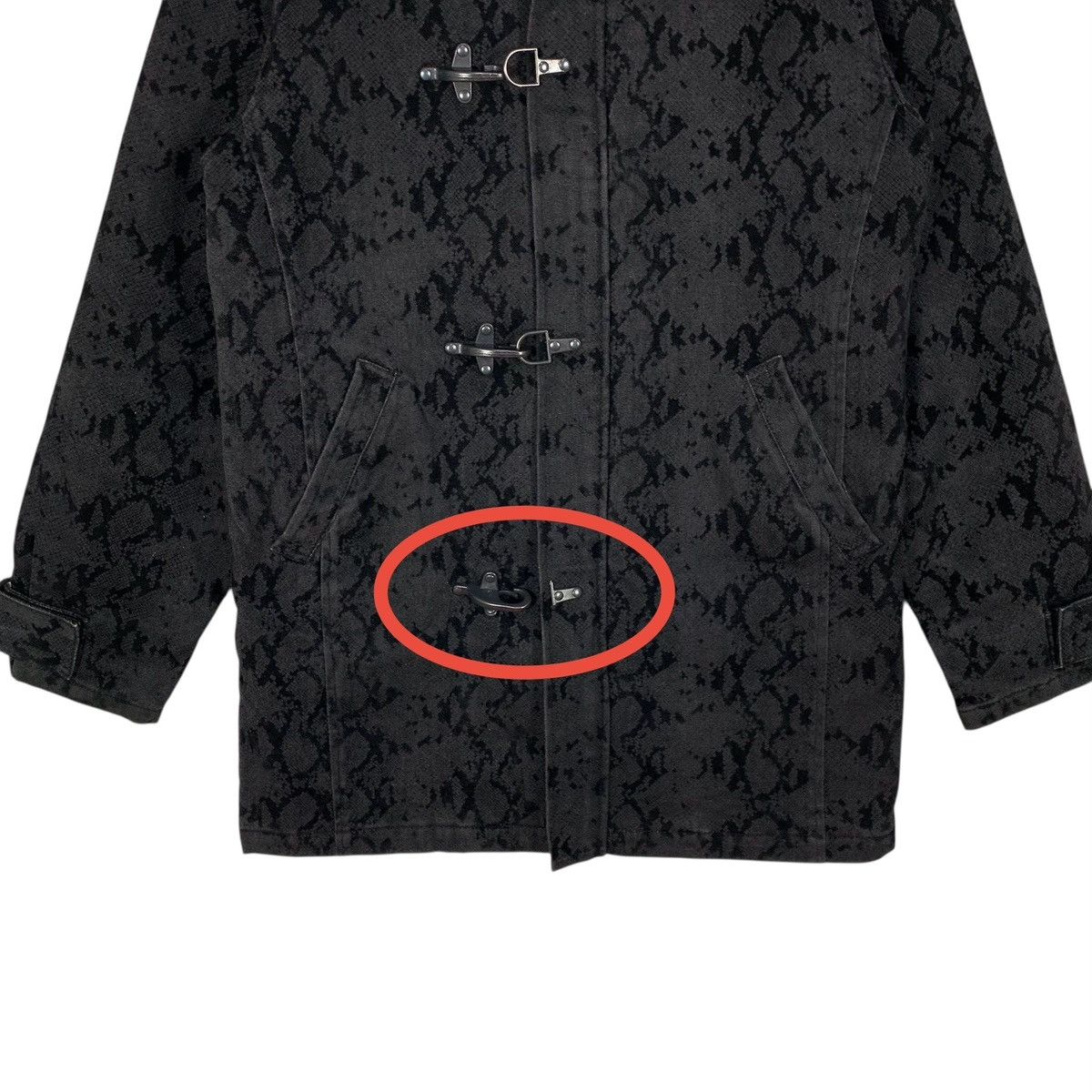 If Six Was Nine Vintage In The Attic Toggle Duffle Coat Snake Skin Pattern Size US M / EU 48-50 / 2 - 6 Thumbnail