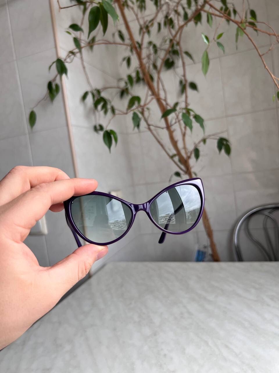 Tom Ford Tom Ford Anastasia Sunglasses Eyewear's Purple Cat Eye Frame Size ONE SIZE - 12 Thumbnail