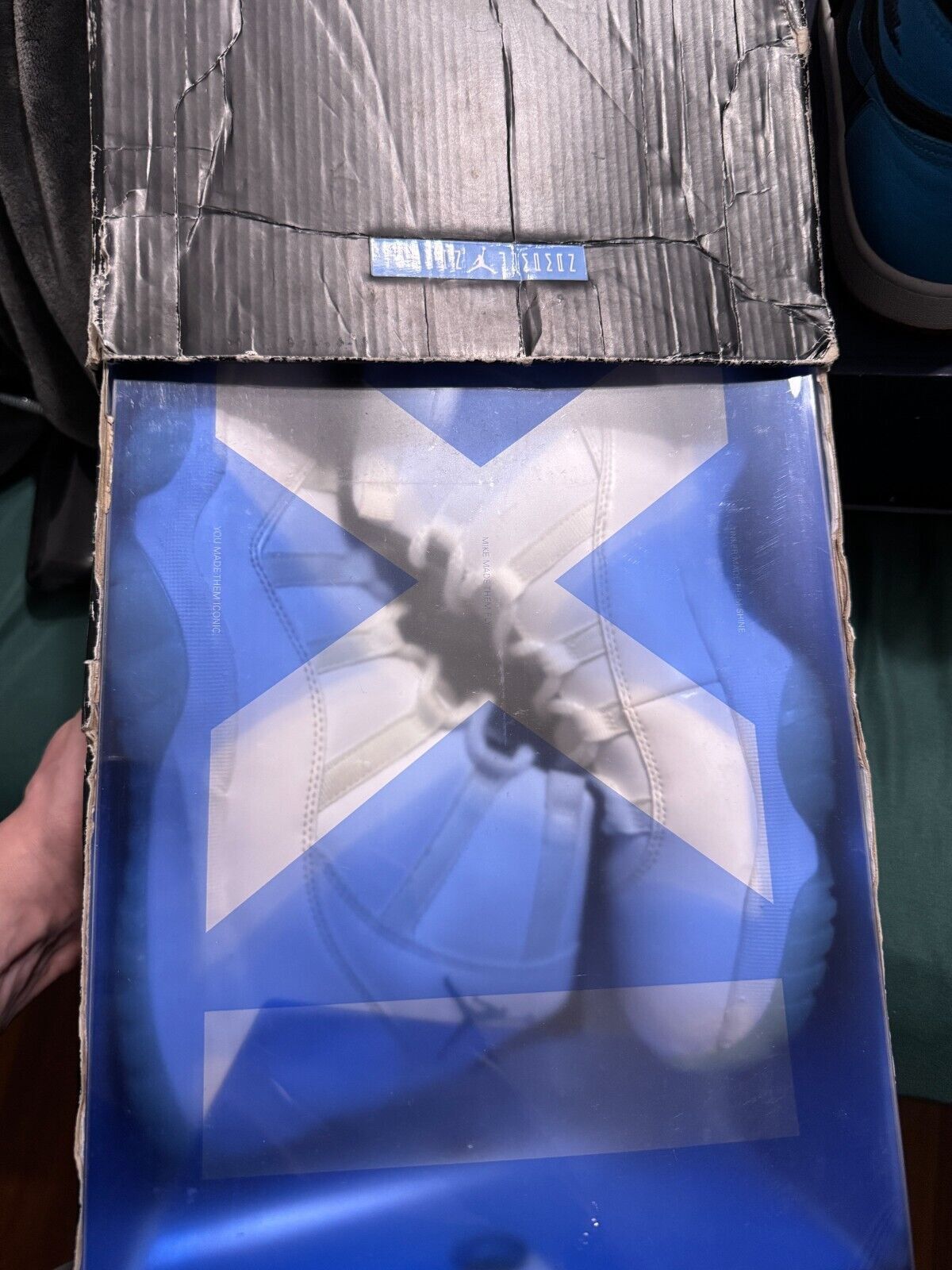 US 12- Nike Air Jordan 11 Retro High OG Legend Blue Colombia