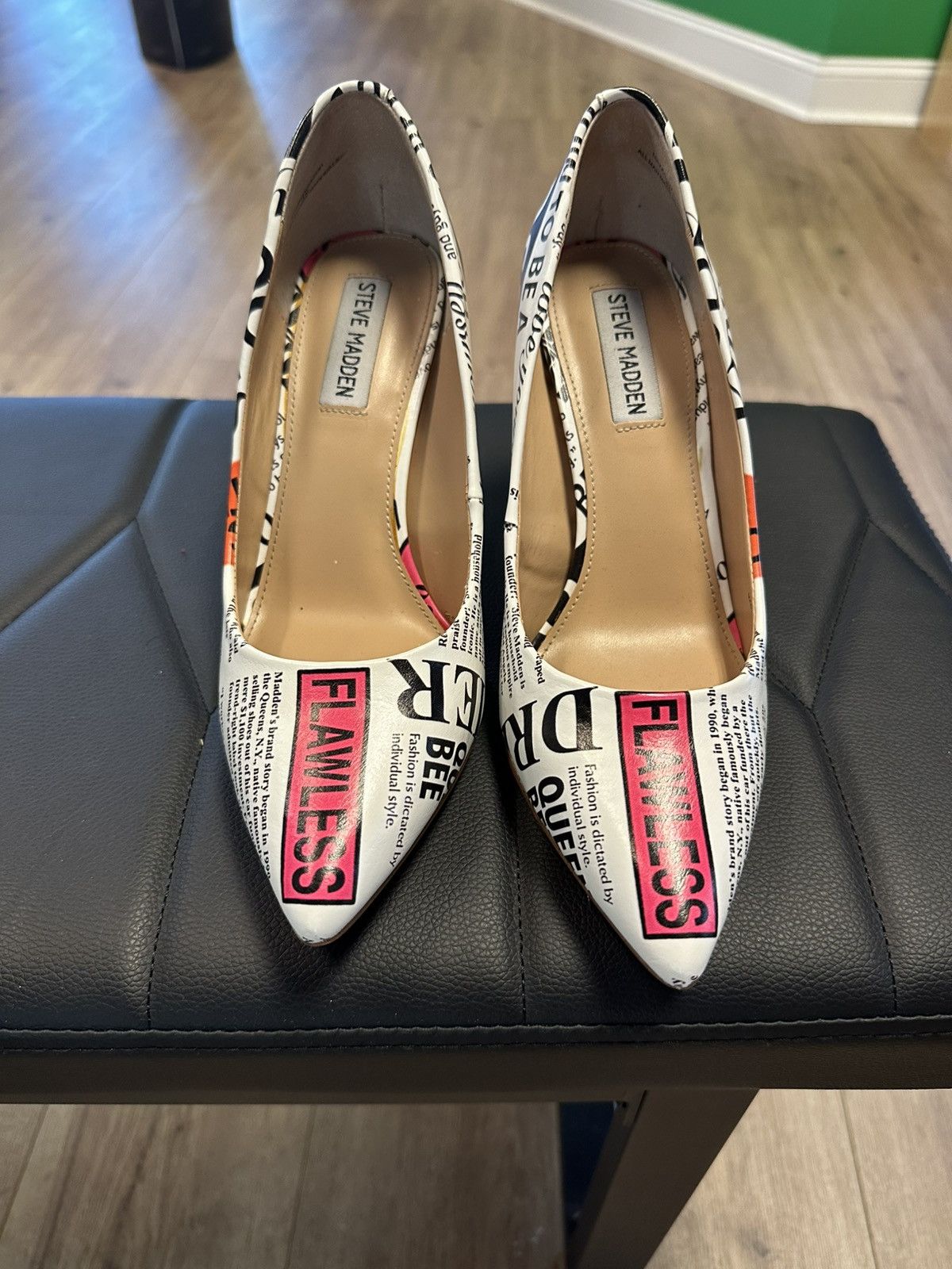 Steve Madden Steve Madden Newspaper Print Size US 8 / IT 38 - 2 Thumbnail