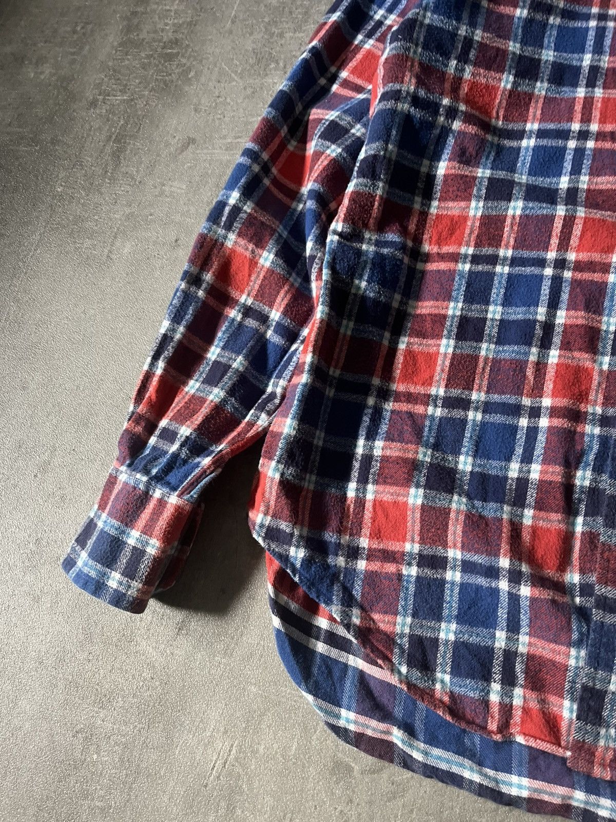 Thom Browne Thom Browne flannel red navy plaid button up shirt Size US L / EU 52-54 / 3 - 4 Thumbnail