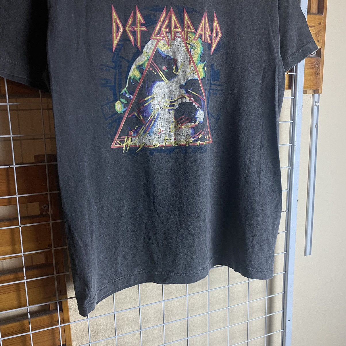Band Tees × Def Leppard × Vintage Vintage Def Leppard By Good Rock Speed T Shirt Tee Size US M / EU 48-50 / 2 - 4 Thumbnail