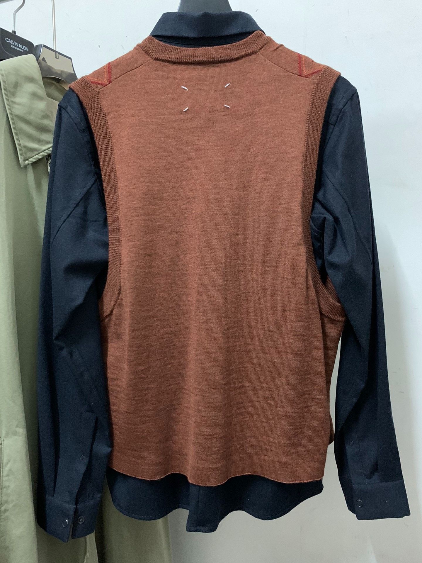 Maison Margiela Maison Margiela Margiela pure wool sweater vest 2501-Nextar Size US M / EU 48-50 / 2 - 2 Thumbnail