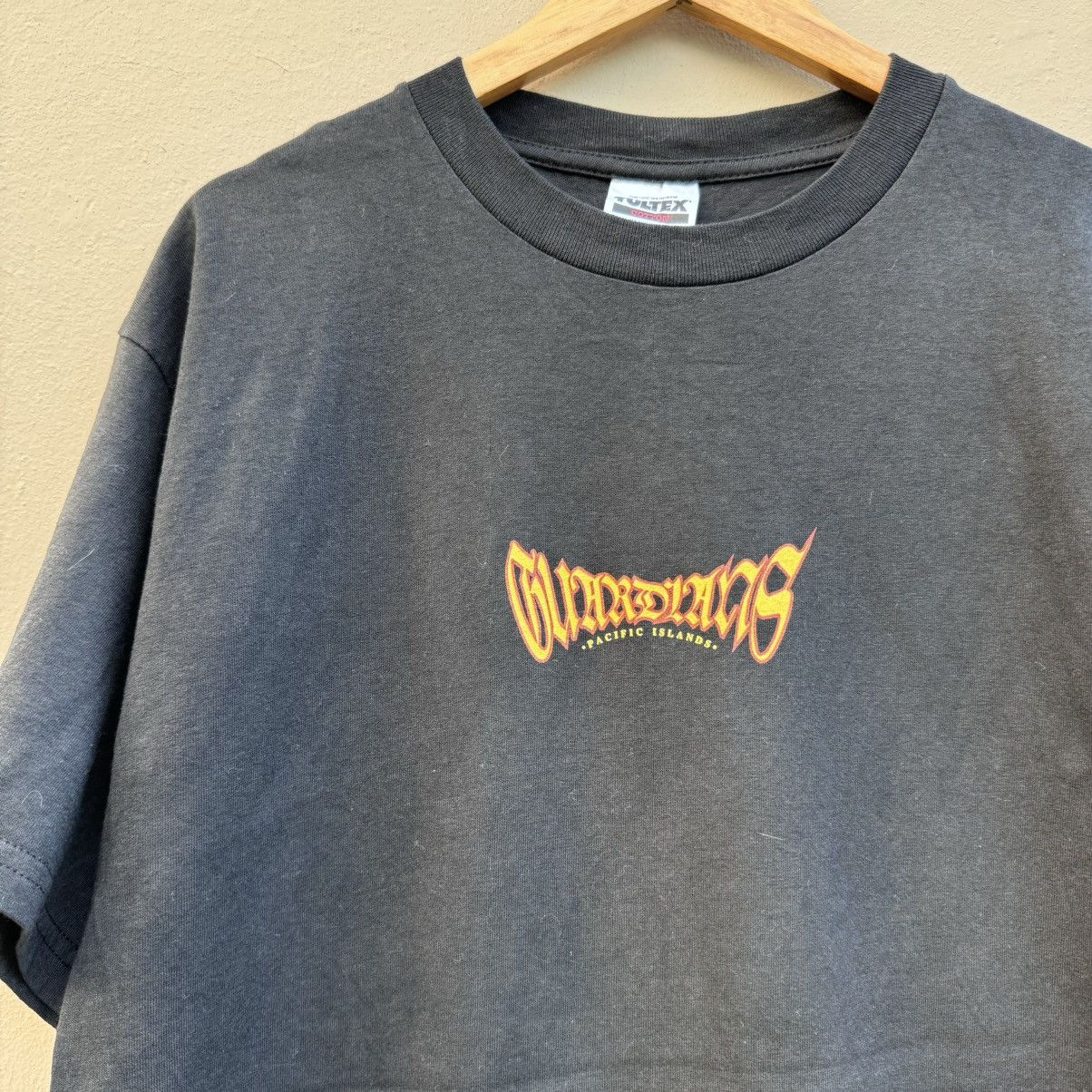 Other × Vintage Vintage guardians pacific island 90s tee Size US L / EU 52-54 / 3 - 6 Thumbnail