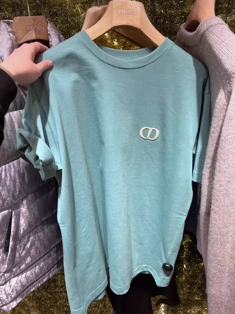 Dior Dior Embroidered short sleeve T-shirt Size S / US 4 / IT 40 - 1 Thumbnail