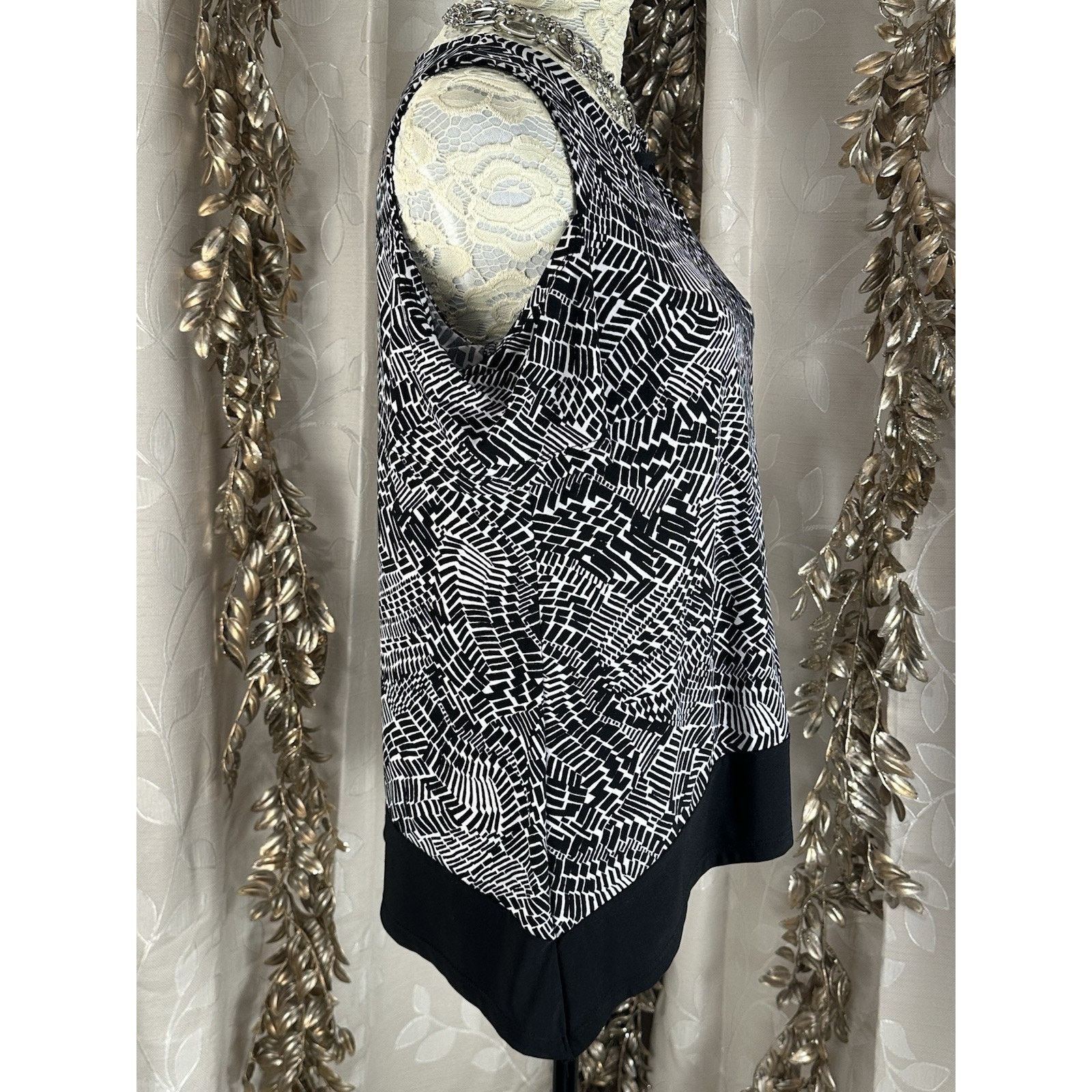 Other Rafaella Cold Shoulder Top SM Black White Print Blouse Size S / US 4 / IT 40 - 3 Thumbnail