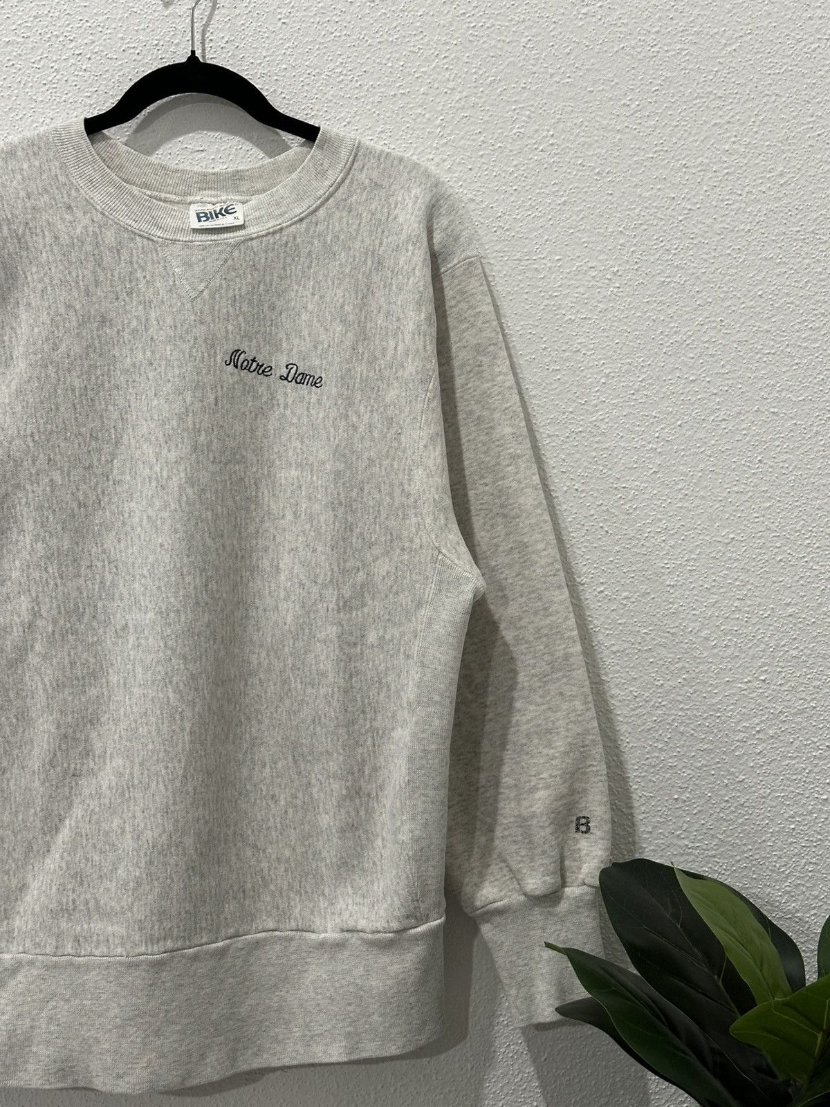 BKE Vintage 80s Notre Dame Cursive Embroidered Heavyweight XL Size US XL / EU 56 / 4 - 3 Thumbnail
