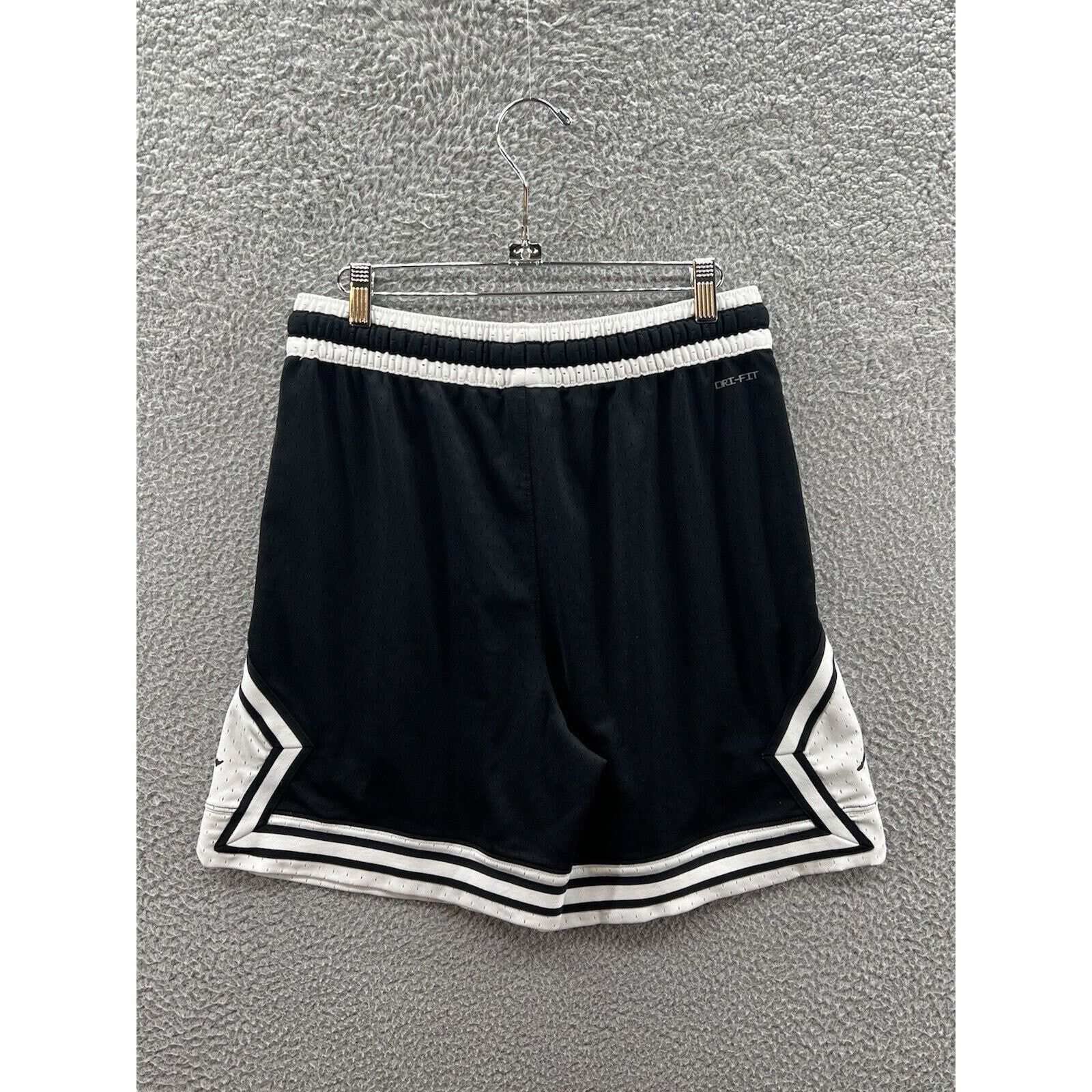 Jordan Brand Jordan Dri-Fit Sport Diamond Black Shorts FD5957 Size Medium Size US 32 / EU 48 - 2 Thumbnail