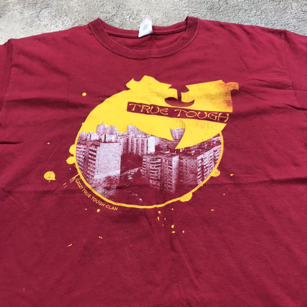 Vintage Vintage 90s Wu Tang Clan Graphic Tee Sun Faded Rap Streetwea Size US L / EU 52-54 / 3 - 3 Thumbnail