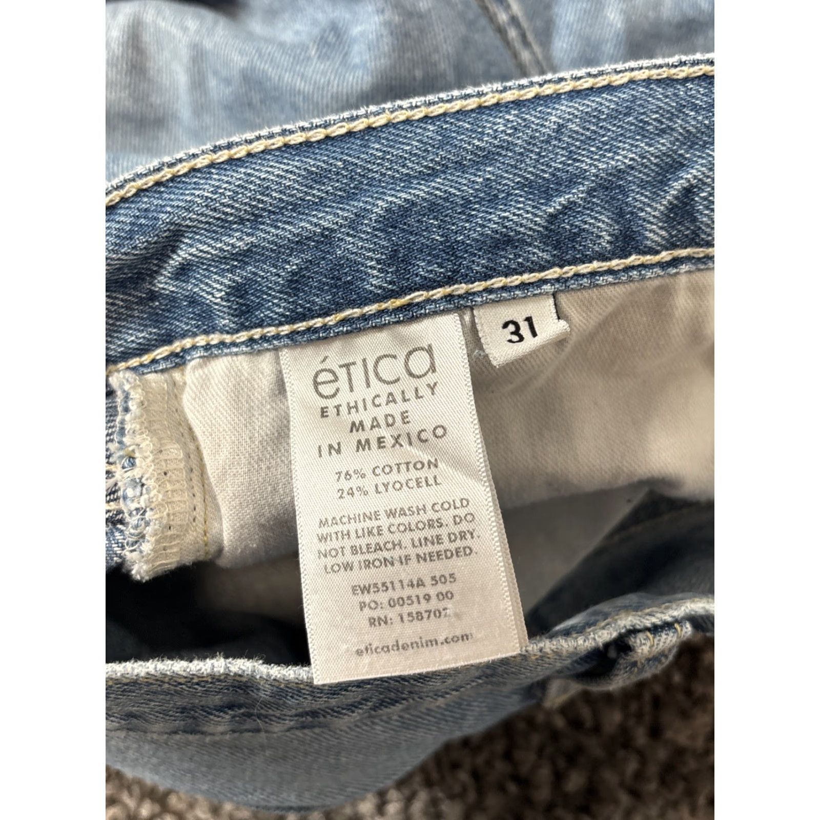 Vintage Etica Devon High Rise Wide Jeans Women 31 Blue Light Wash Button Fly Frayed Hem Womens Size 24" / US 00 / IT 34 - 7 Thumbnail